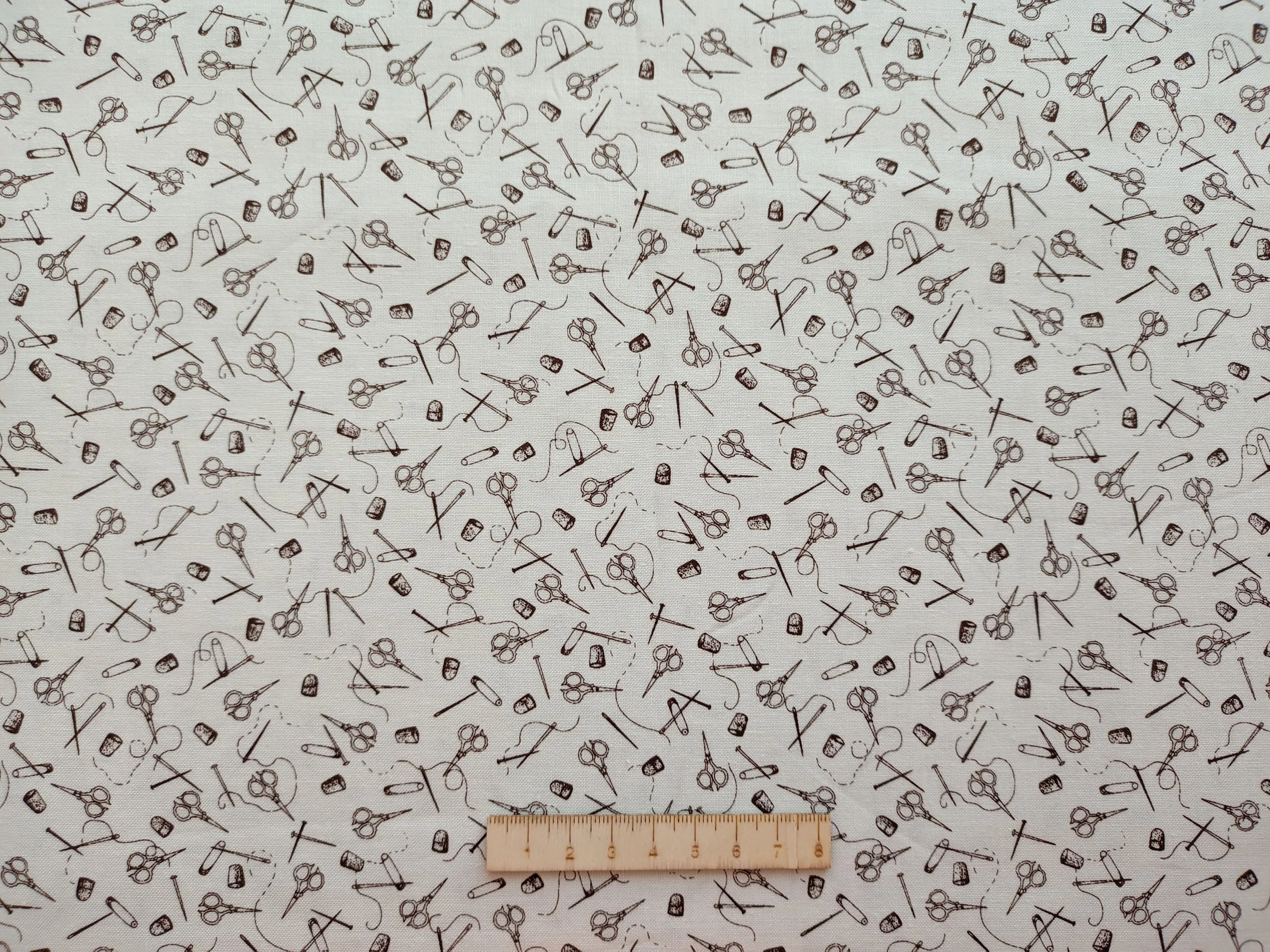 MAKE DO AND MEND - TIJERAS