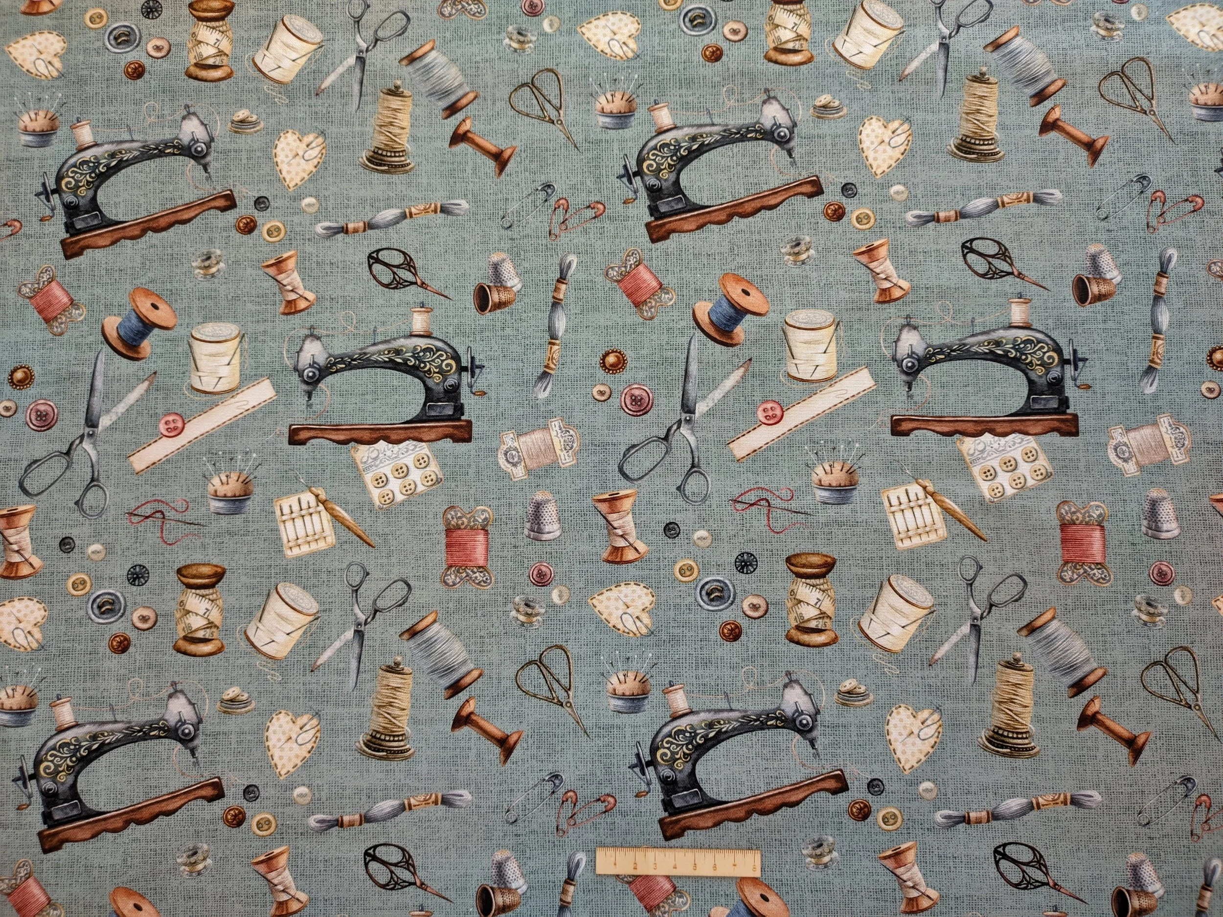 VINTAGE SEWING