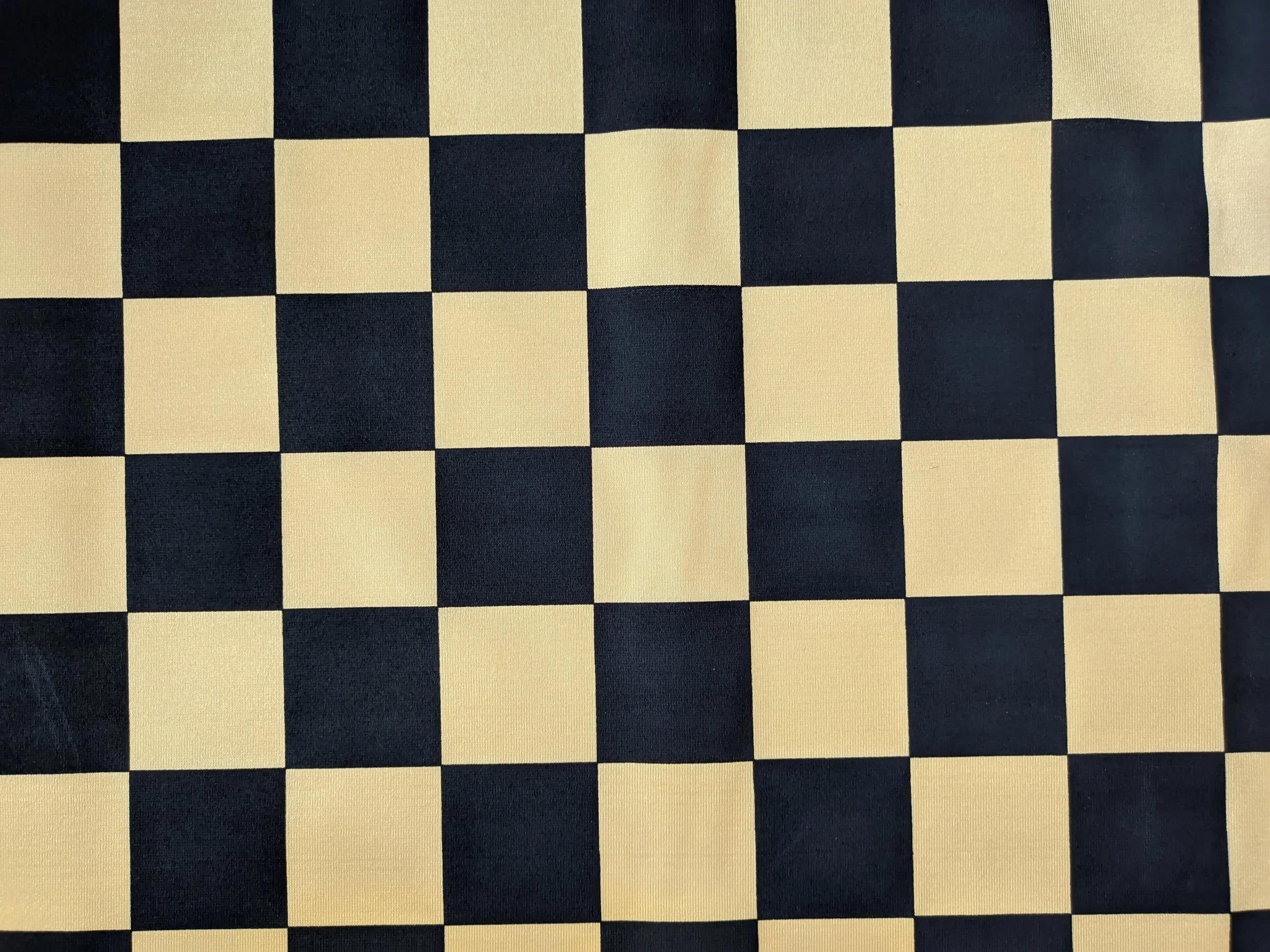 CUADROS DORADO  Y NEGRO 5 X 5 CM