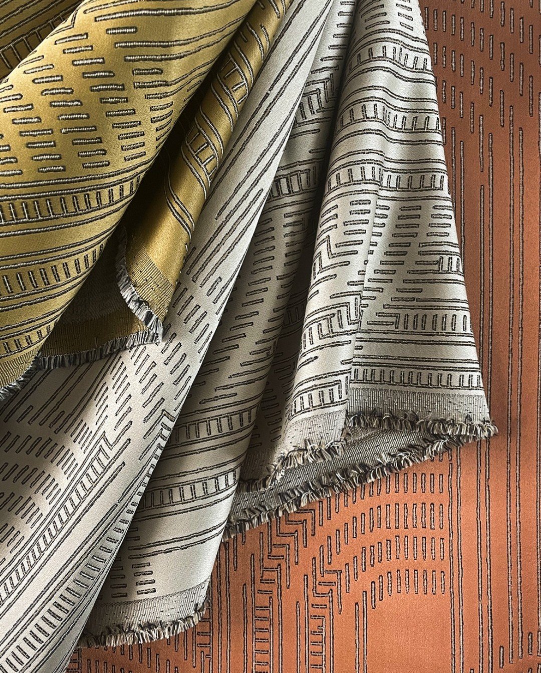 PRODIGE | Made in Italy, this double width polyester FR fabric surrounds you with luxury and refinement.

#lasvegashospitalitydesign #tothetrade #residentialdesign #textiles #fabric #upholstery #lasvegasdrapery #wallcovering #interiordesign #lasvegas