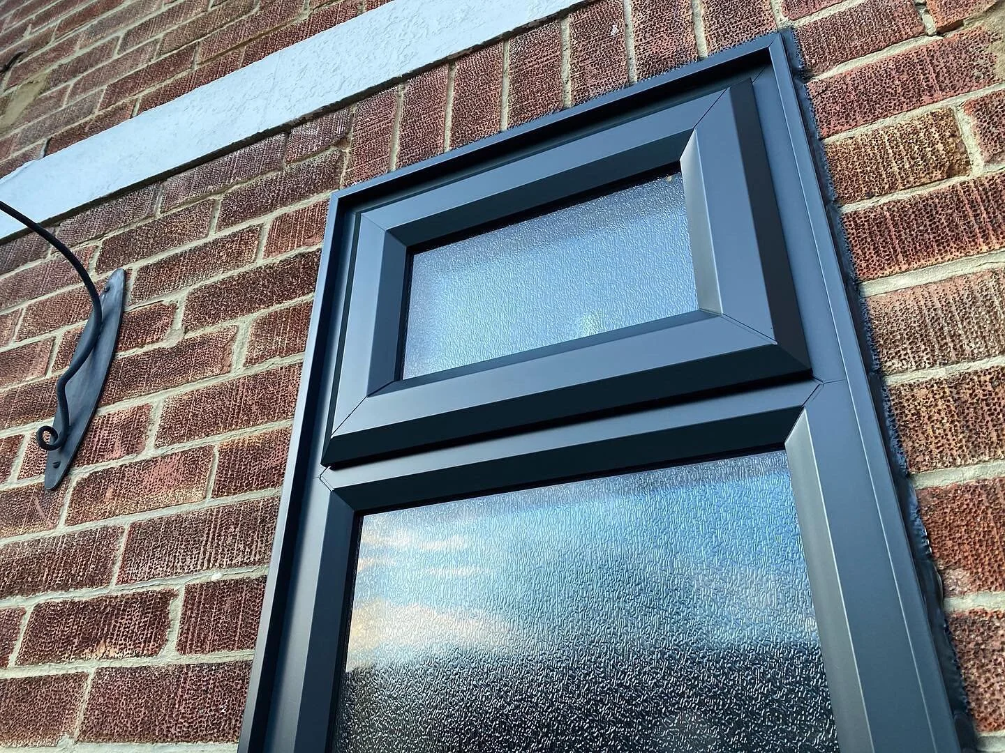 DETAILS 🎨💎

💵 - Up to 90% cheaper than replacing
👨🏽&zwj;🎨 - Variety of colours and finishes
💎 - Flawless factory finish
👷🏽&zwj;♂️ - Minimal disruption
🎨 - Long lasting durable coating

📞 0800 470 0990
📲 0796 076 4671
💻 info@upvcspraywork