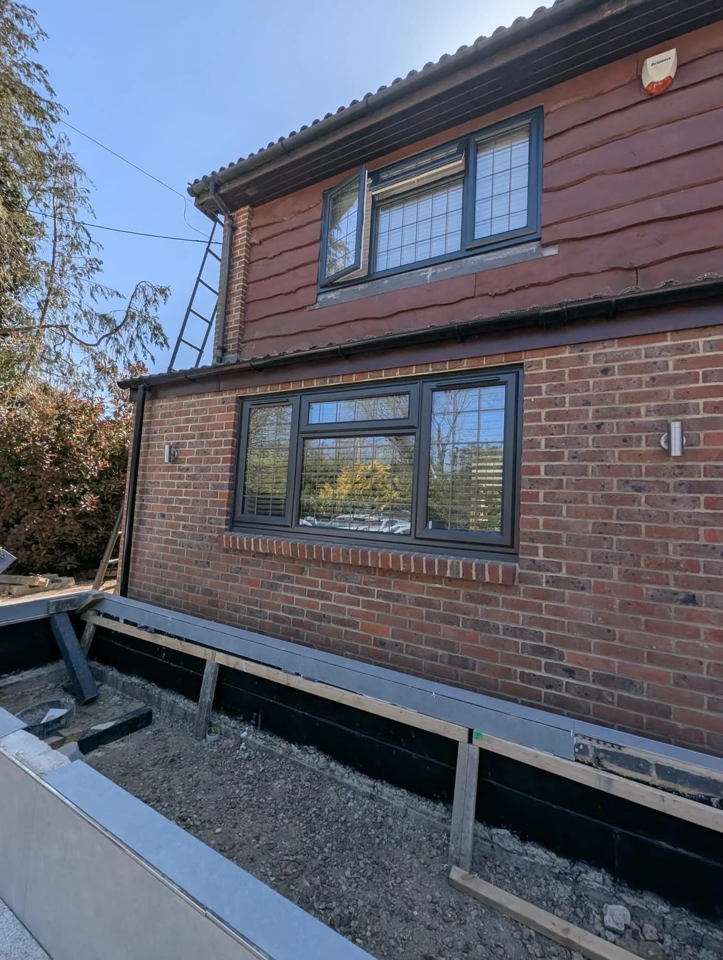 💵 - Up to 90% cheaper than replacing
👨🏽&zwj;🎨 - Variety of colours and finishes
💎 - Flawless factory finish
👷🏽&zwj;♂️ - Minimal disruption
🎨 - Long lasting durable coating

📞 0800 470 0990
📲 0796 076 4671
💻 info@upvcsprayworks.co.uk

Call 
