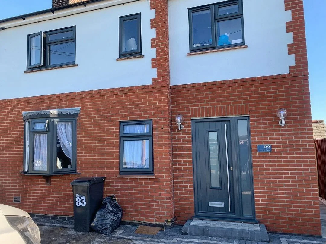 💵 - Up to 90% cheaper than replacing
👨🏽&zwj;🎨 - Variety of colours and finishes
💎 - Flawless factory finish
👷🏽&zwj;♂️ - Minimal disruption
🎨 - Long lasting durable coating

📞 0800 470 0990
📲 0796 076 4671
💻 info@upvcsprayworks.co.uk

Call 