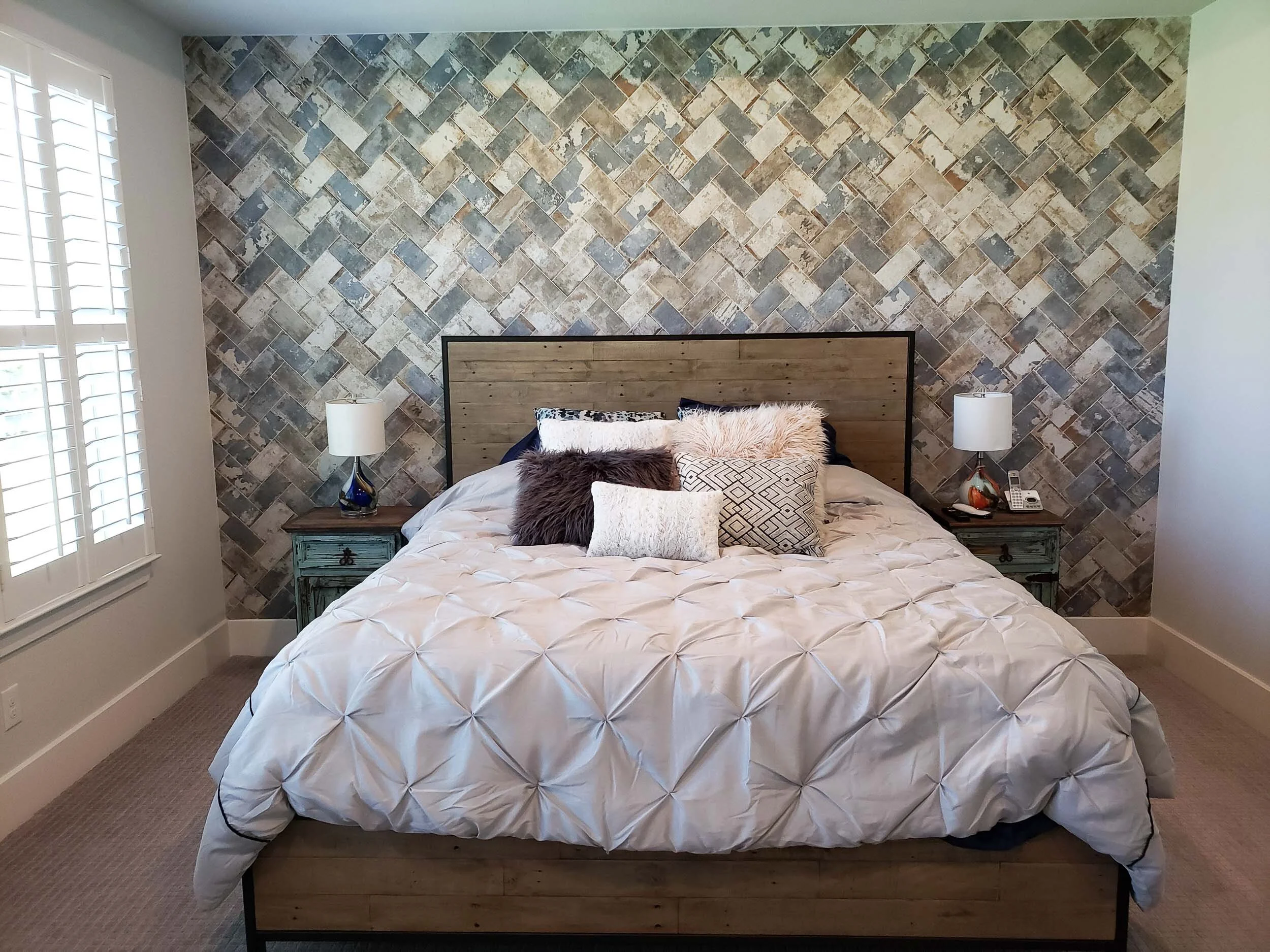 Bedroom master wall.jpg