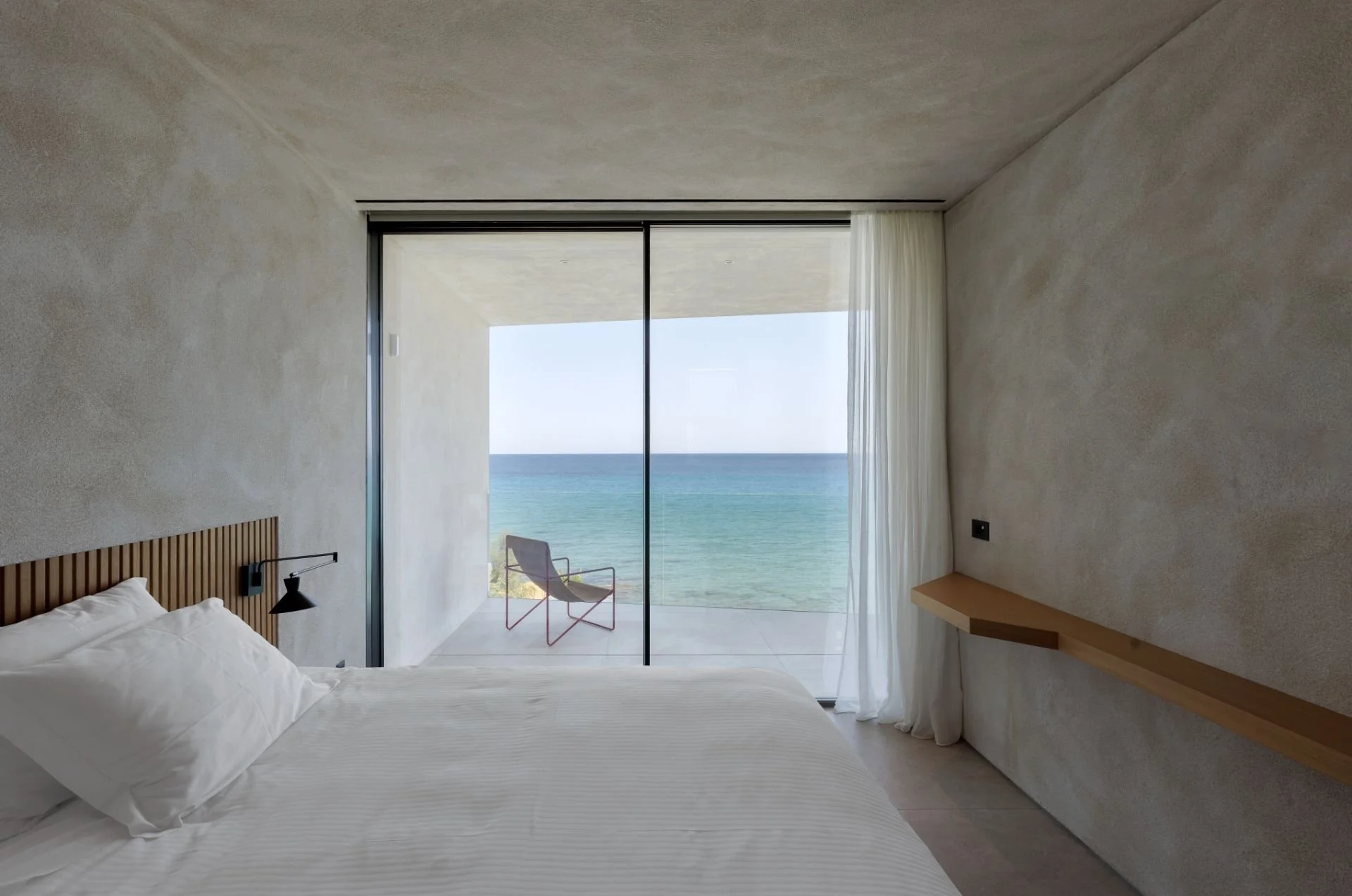 villa bedroom small.jpg