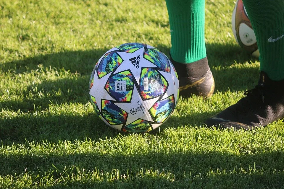 football-5607915_960_720.jpg