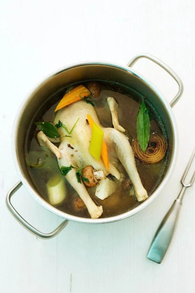 Das wahrscheinlich älteste Hausmittel der Welt – die Hühnersuppe. 