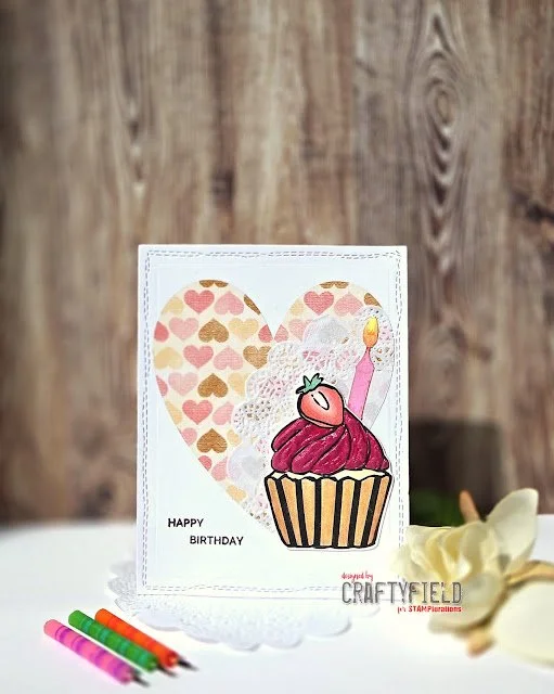 Cupcake colorable card Lowres.jpg
