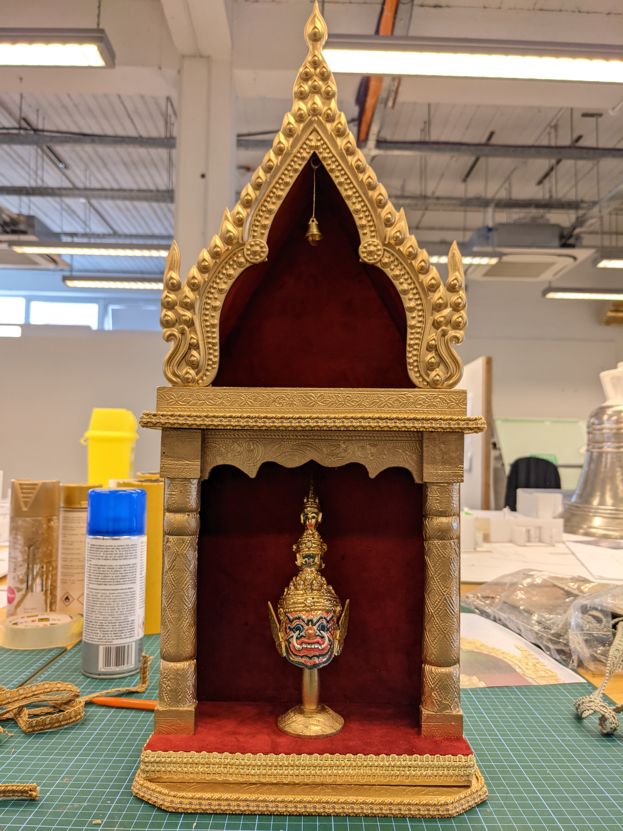 The Royal Yacht Britannia Ornament Make