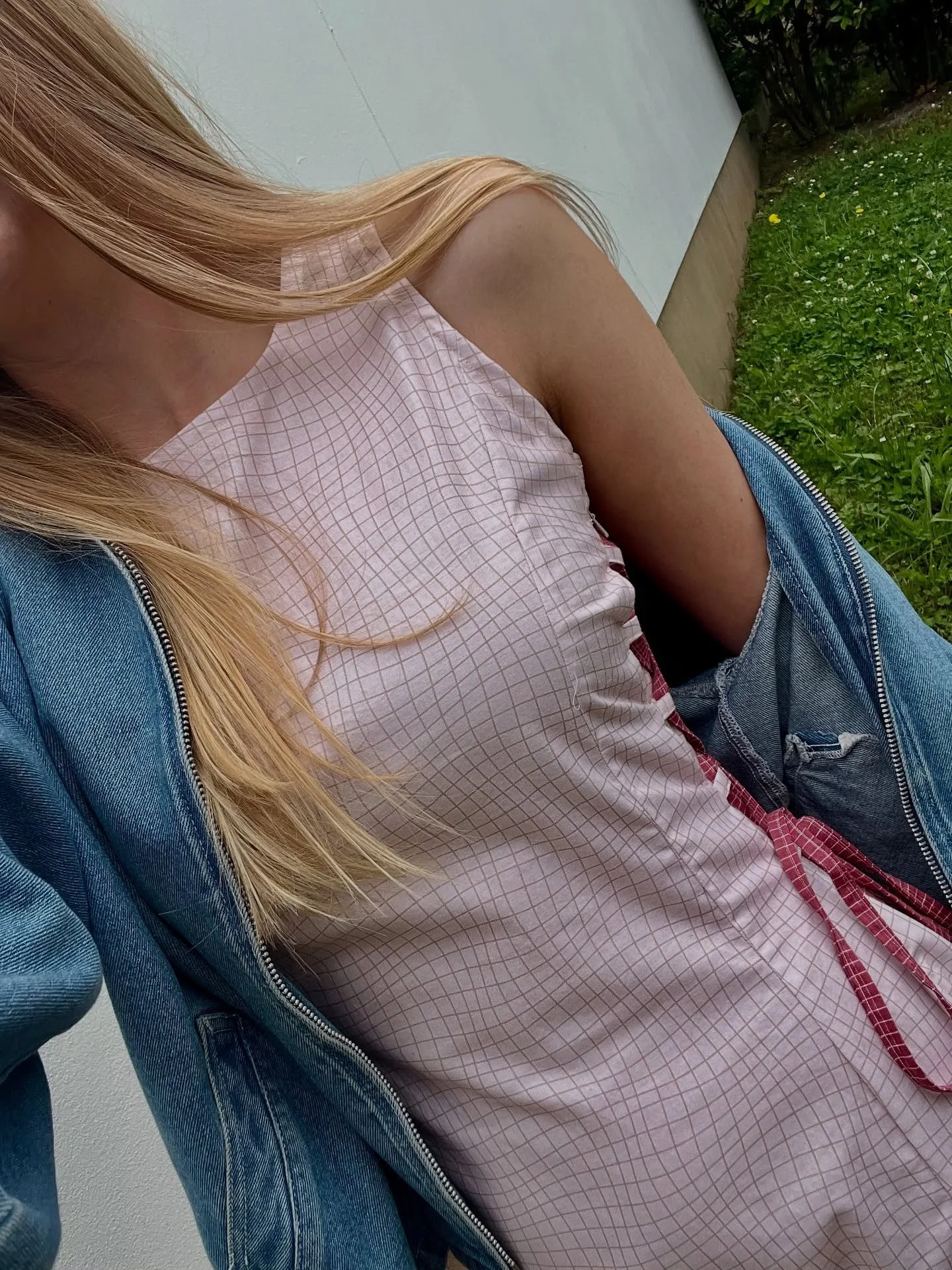 The @mykeepernz #TeddyDress! Which colour do you prefer as the &lsquo;front&rsquo;? 

Finally posting the finished dress pics! Did the teddy with the two tone reversible hack (I never just start easy 🥲). Invisible zip almost prevented me from finish