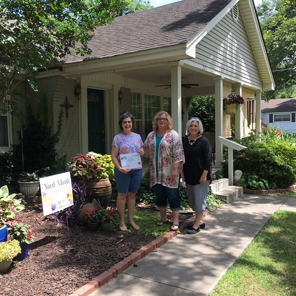 Your #Lonoke2022 Beautification &amp; Recreation Action Team congratulates our Yard of the Month winners for July!
#CultivatingCommunityInLonoke
#GrownInLonoke
#LoveLonoke
#BelieveInLonoke

Thanks to our friends @thrivehelena for the design of the Ya