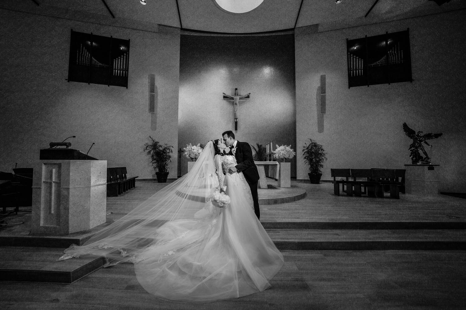 Helen&Lorenzo_W_Edits_0007.jpg