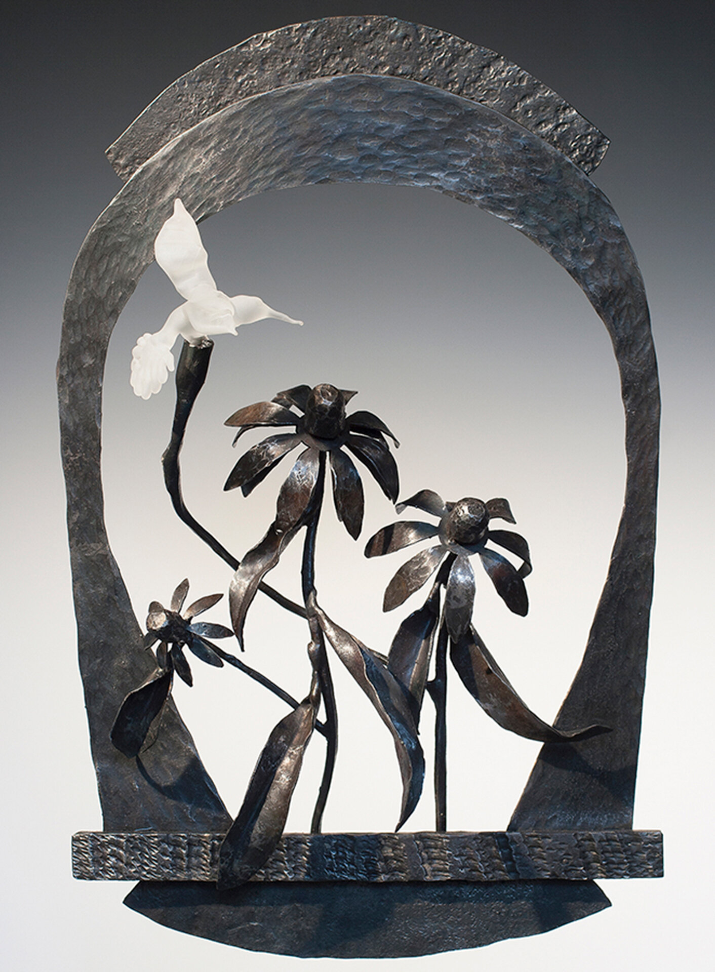 Echinacea (Hummingbird)
Forged and fabricated steel, wax, flameformed glass
SOLD