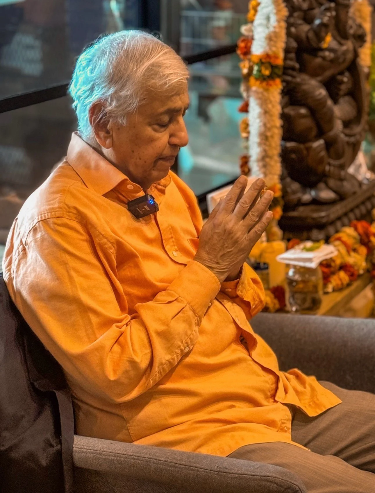 Curious about our upcoming training with Ramaswami? It&rsquo;s starts this March and it&rsquo;s a one of a kind opportunity&hellip;

Our sister platform, @omstarsofficial, is hosting a live practice with him this weekend. And a live chat with him and