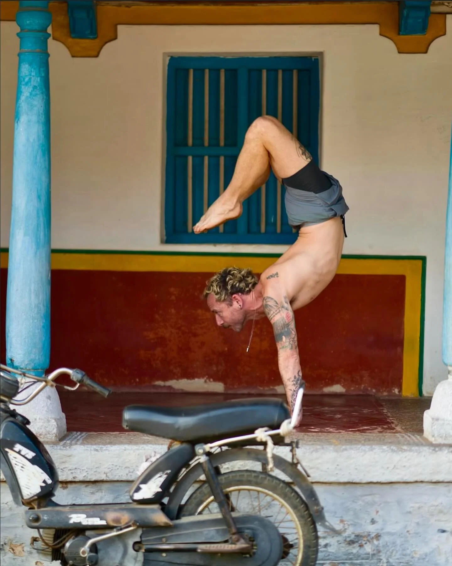 Today join @josepharmstrongyoga for our Sat Ritual at 9:00 am! This class is the full Ashtanga experience. In a steady and dynamic pace postures are linked into a choreographed sequence that opens deeper dimensions in your mind-body-breath connection