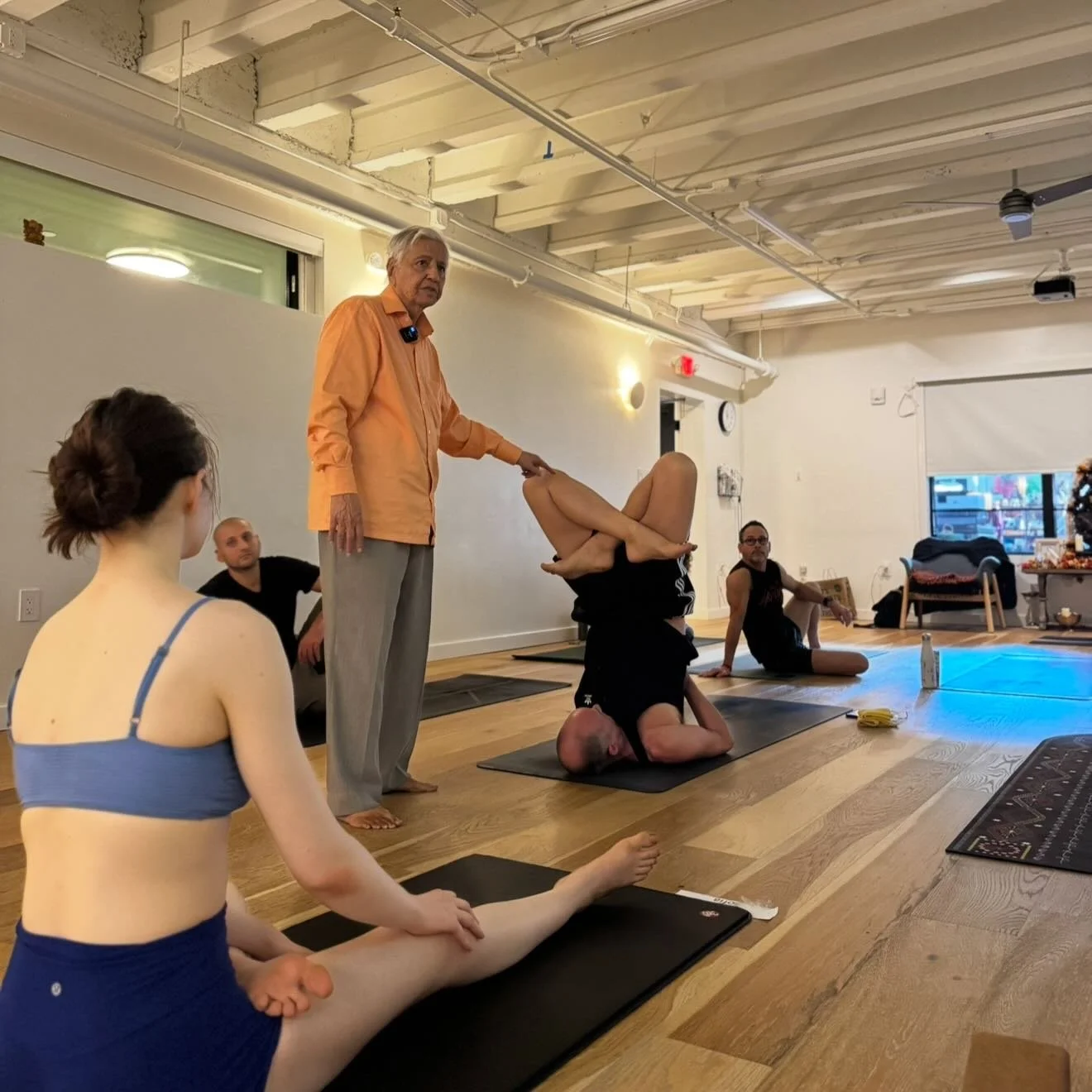 Don&rsquo;t Miss the Rare Opportunity to Study with Srivatsa Ramaswami, most senior living students of Sri T. Krishnamacharya, and a lifelong carrier of this profound lineage.

Vinyasakrama yoga consists of practising asanas with a variety of interre