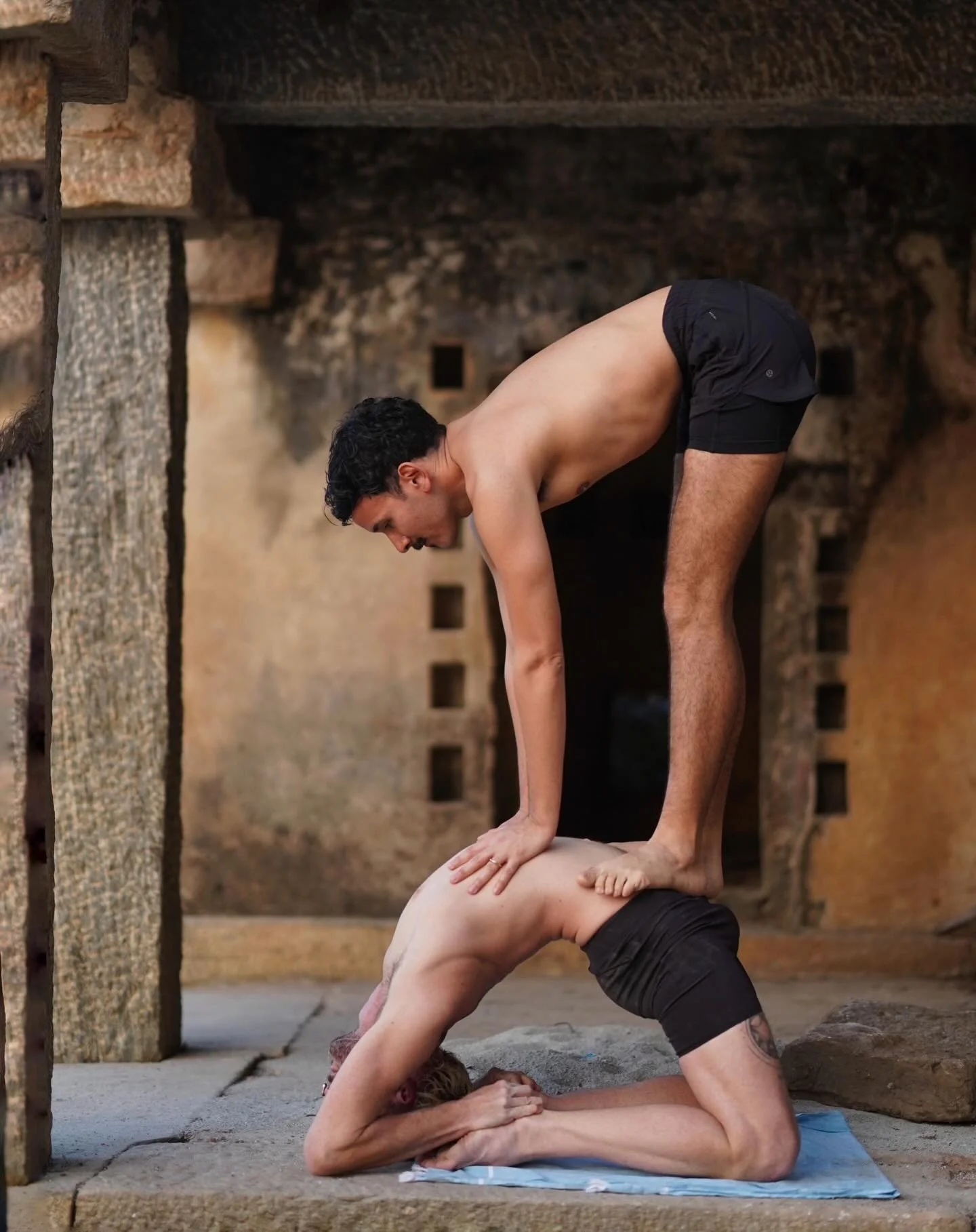 🌞 Sunday Ritual &ndash; Ashtanga 50/50 🧘&zwj;♂️

Join us this Sunday at 10:00 AM for our weekly Ashtanga 50/50 with Edgar &amp; Joseph at our Lincoln Rd location (437 Lincoln Rd, South Beach).

We&rsquo;ll explore Half Primary + Half Second Series,