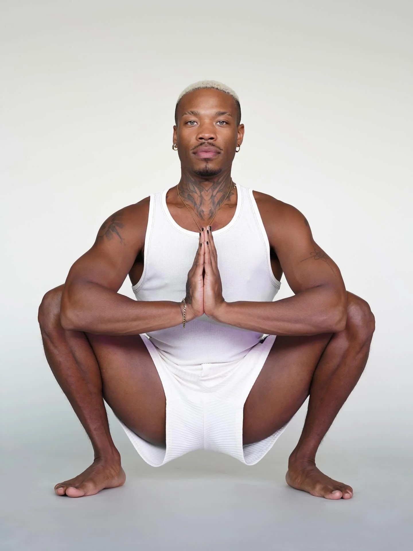 Today experience the magic of @arashi_supanova from 9:00 am - 10:00 am in Wynwood! A vinyasa flow with elements that combine a hitt class and Tai chi. Yoga is meant to use the poses to get into the body. Explore your strengths and expose your weaknes