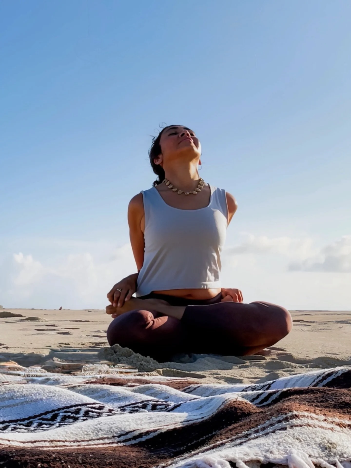 Today join the amazing @radha_krishnalila for an energizing morning Vinyasa Flow in our Lincoln Rd Location at 10:00 am ! A dynamic, all-levels class that seamlessly links breath with movement. Flow through creative sequences designed to build streng