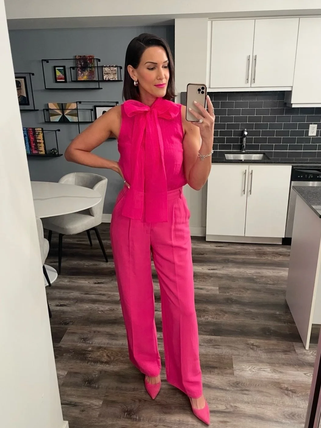 New Year, New Service 🎀

I&rsquo;m now offering Colour Analysis 🌈❣️

In March of 2025, I was trained by the very best, Karen Brunger of International Image Institute, on a skill set I&rsquo;ve been so intrigued by for years. Colour is such an impor