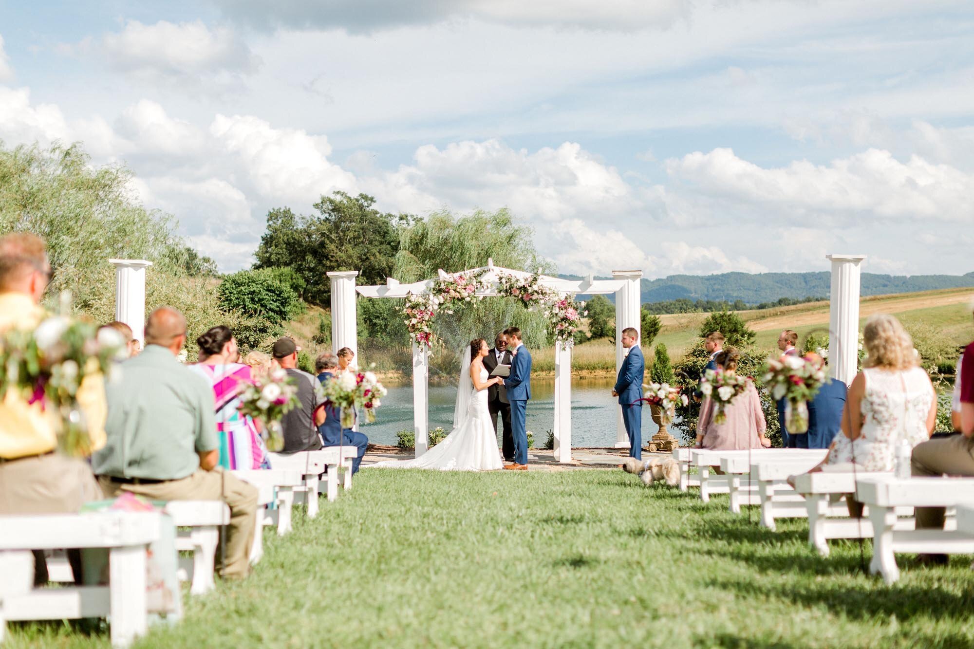 sinkland-farms-event-wedding-venue_christiansburg-va-outdoor-wedding-amber-cody-©abbeydillardphotoandvideo-057-copy.jpg