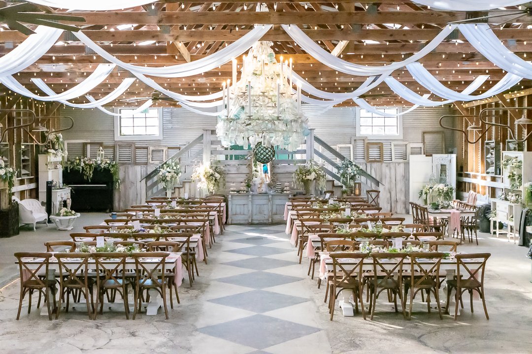 2023SinklandFarms_wedding-event-venue_rustic-chic-event-barn_SM-4378.jpg