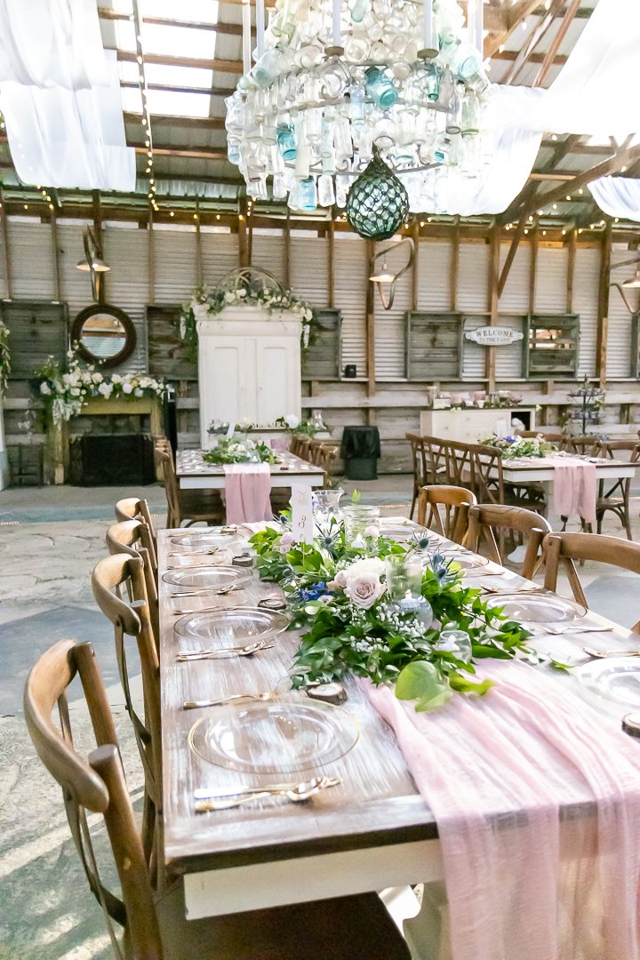 2023SinklandFarms_wedding-event-venue_rustic-chic-event-barn_SM-4355.jpg