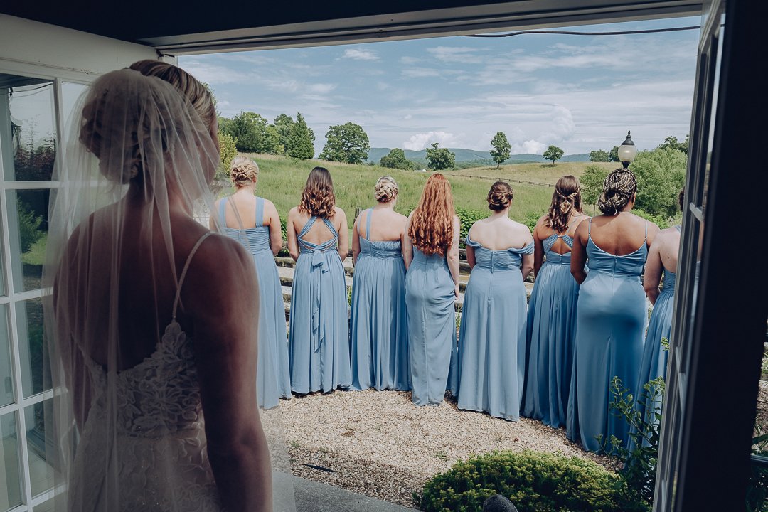 Sinkland-Farms_Wedding-Venue_Bride-Bridesmaids-The-Honeymoon-Cottage-Suite_Haynes-Webb_Studio221_sm-web-92.jpg