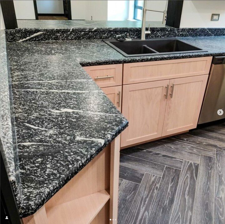 We are booking appointments fast for all these springtime projects! Contact us today to get on the schedule!
www.alvinstoneinc.com/contact
#kitchencountertops #granitecountertops #marblecountertops #tulsaoklahoma #madeinoklahoma #naturalstones #fabri