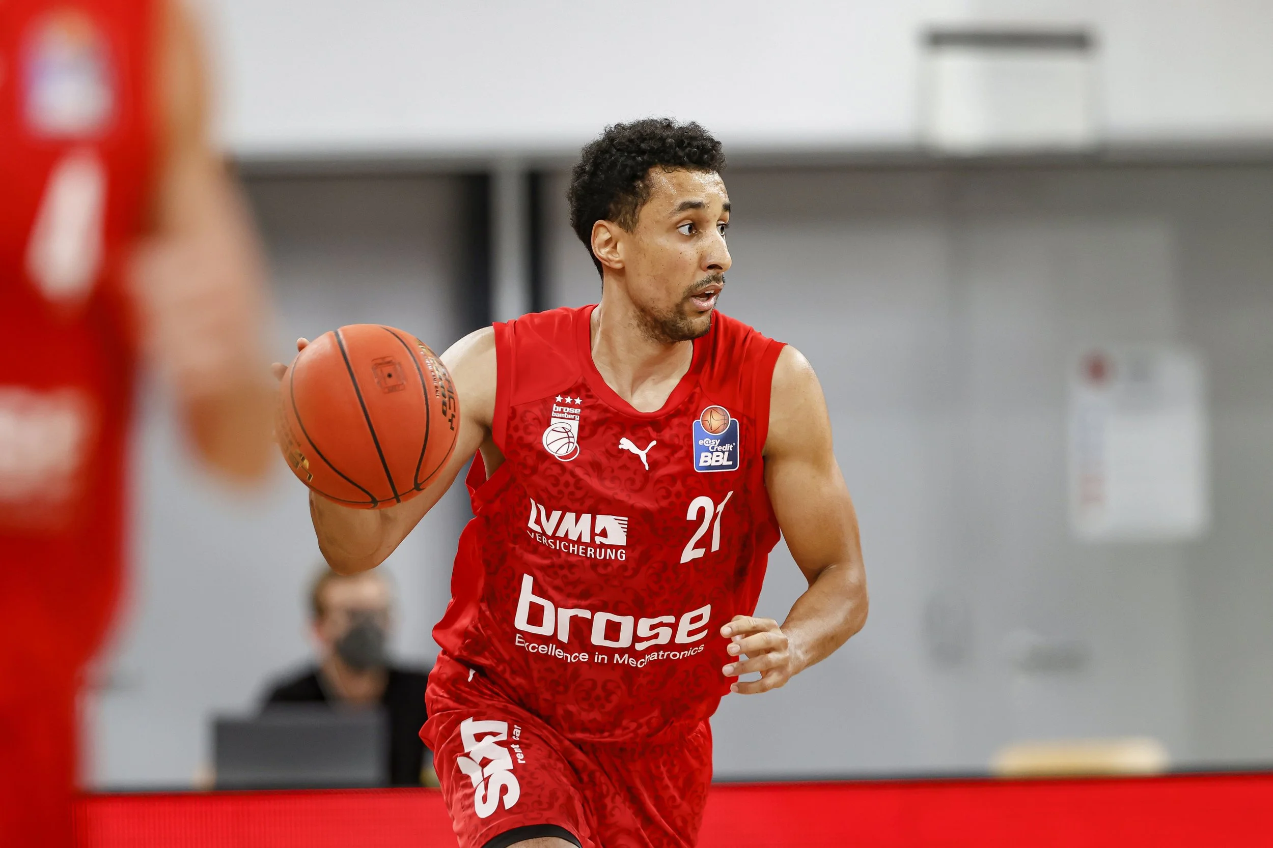 20210902_loeb_brose-aminu02-scaled.jpeg