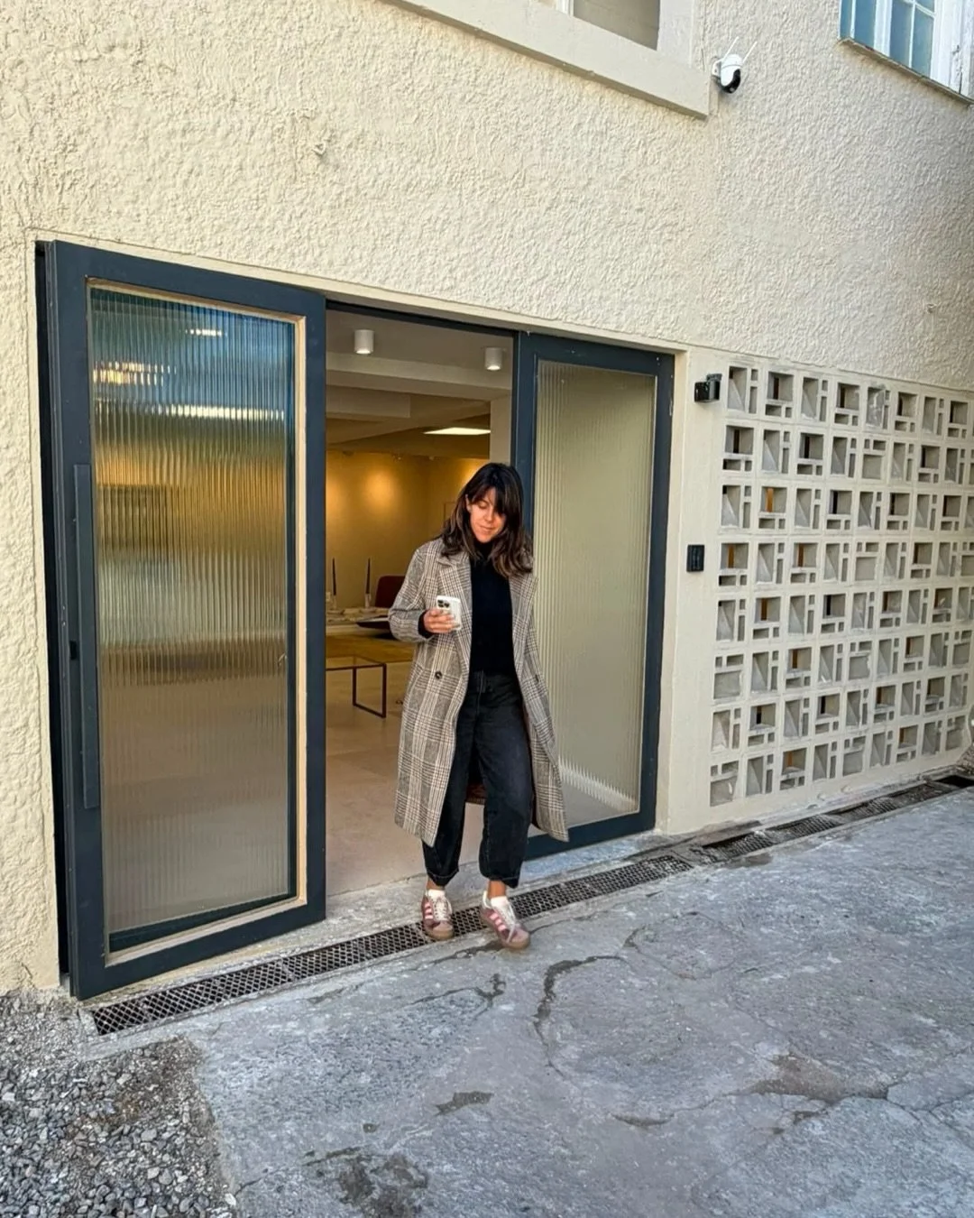 Un poco del proceso del nuevo espacio de @clabstudio.claralaborde 
Ya falta menos y estamos felices con el resultado. 

Amamos la paleta elegida de @incapinturas 💥

#estudio1601 #interiorismouruguay #proyectosllaveenmano