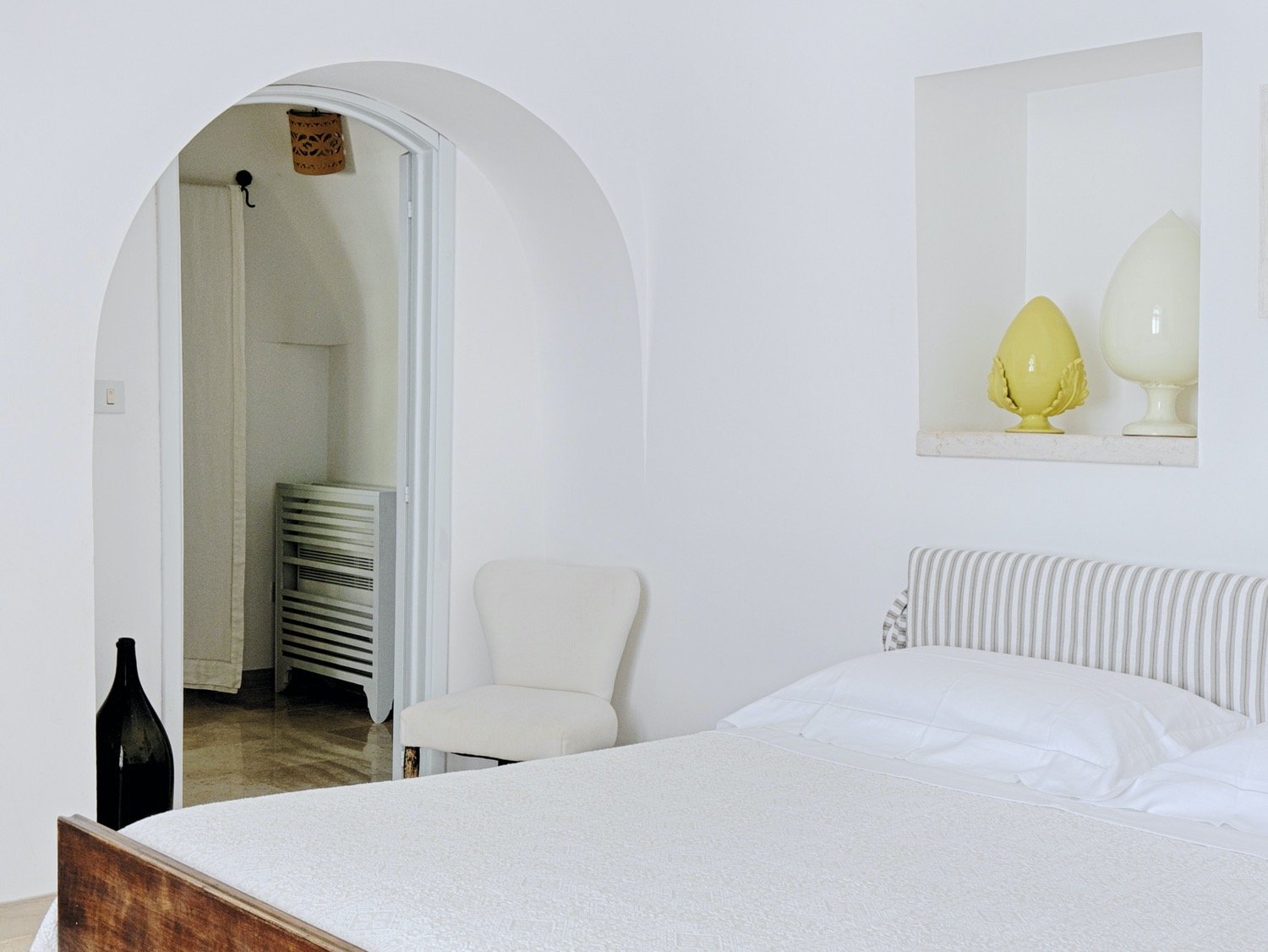big_trullo_bianco-trullo_santangelo_interno_ceglie_messapica_trullo_e_lamia2021cobell44.jpg