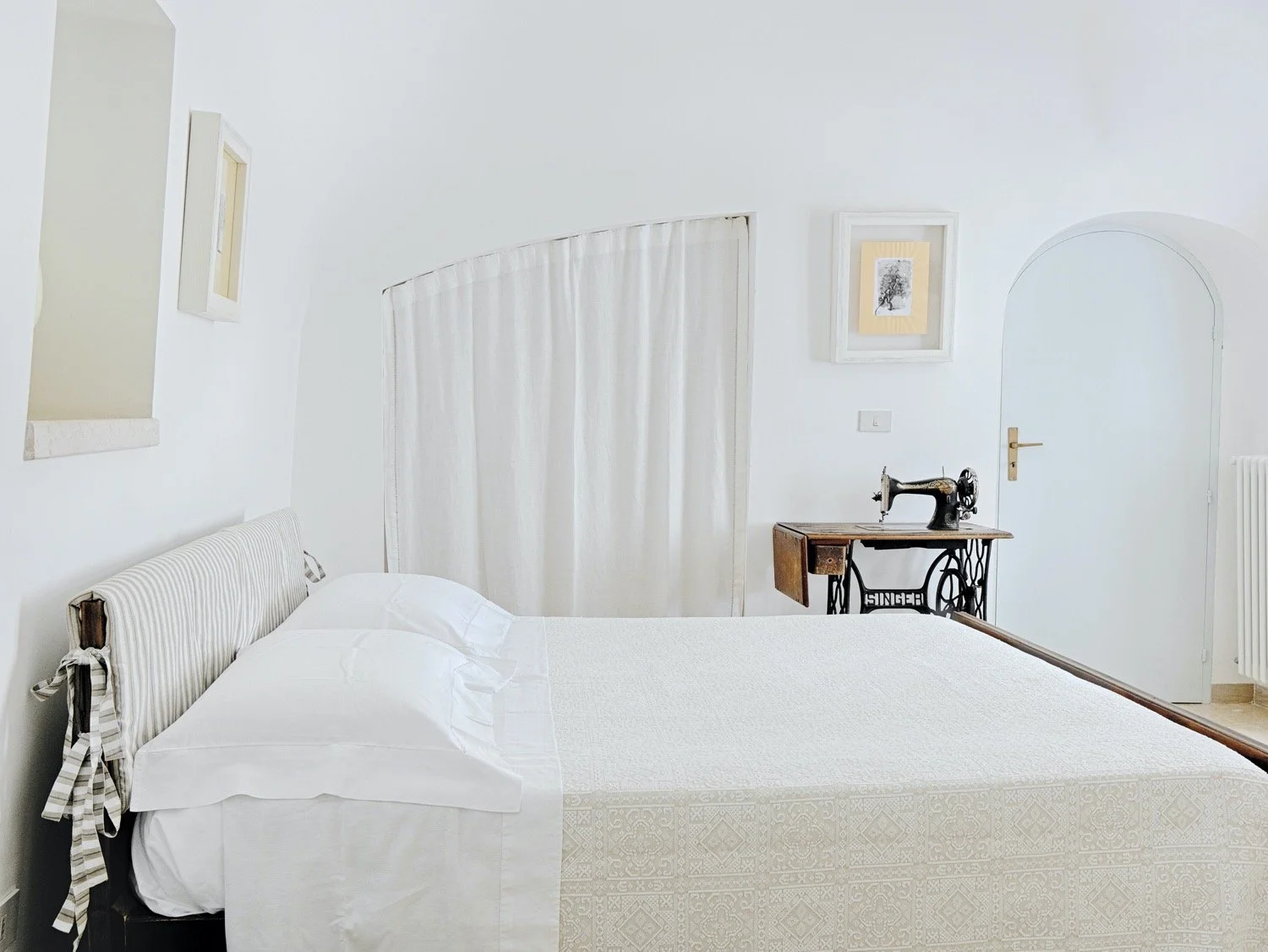 big_trullo_bianco-trullo_santangelo_interno_ceglie_messapica_trullo_e_lamia2021cobell43.jpg