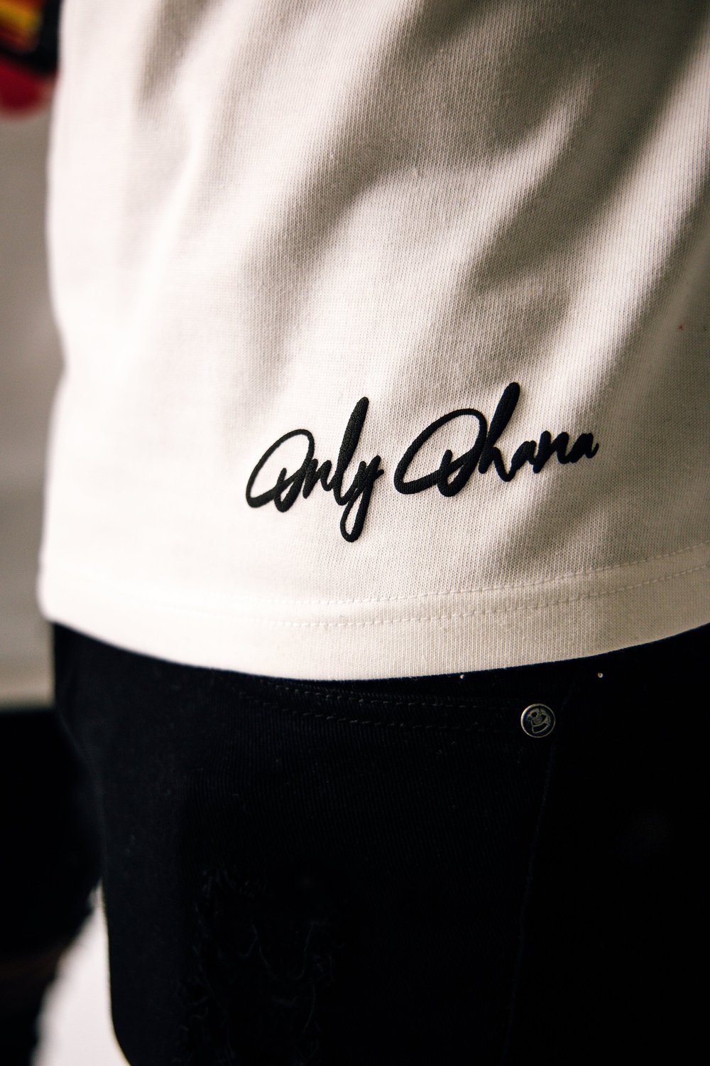 Ohana Graffiti - White — Only Ohana