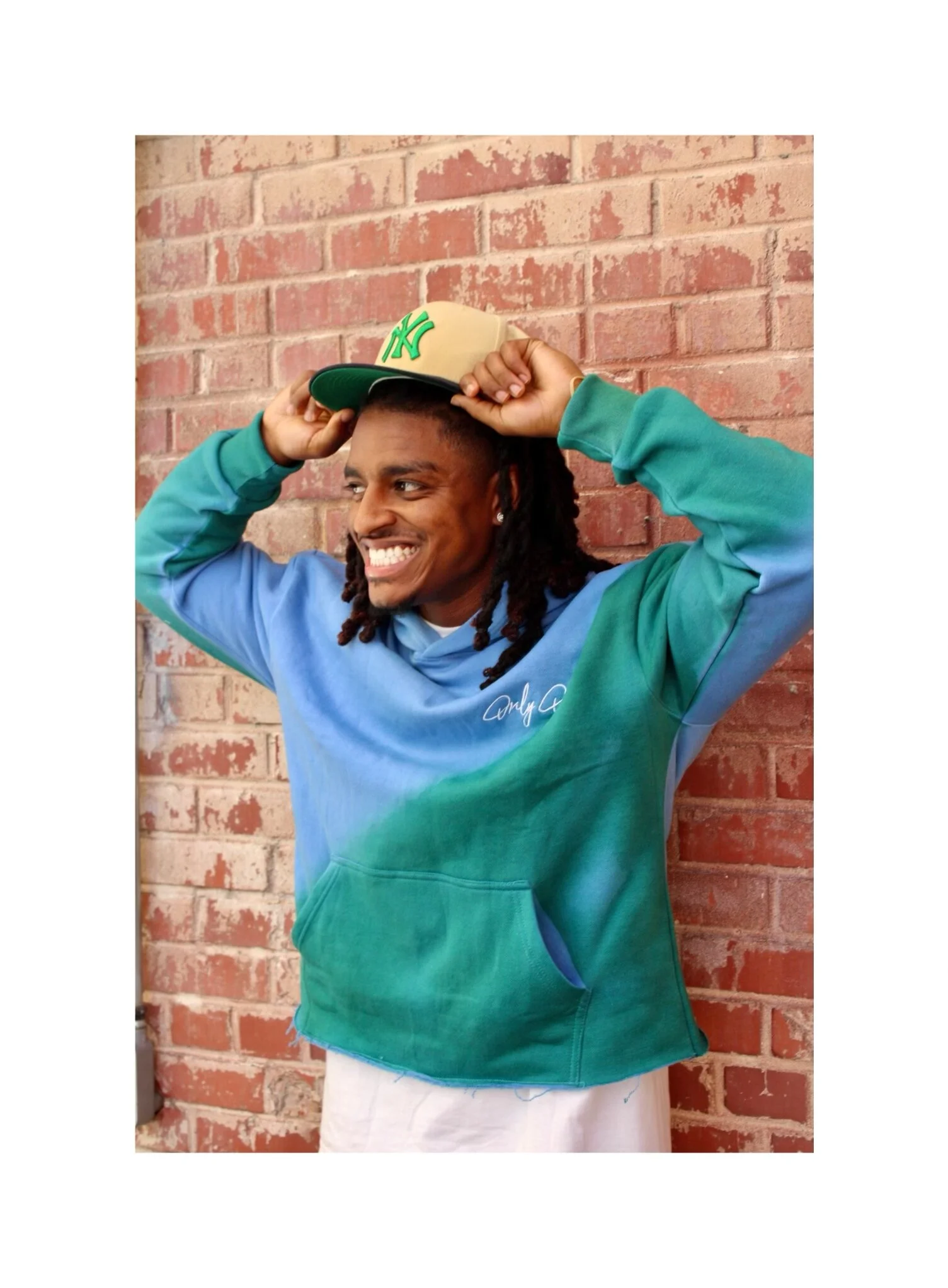 E981E29C-059D-43B8-9734-8B60068FD19B