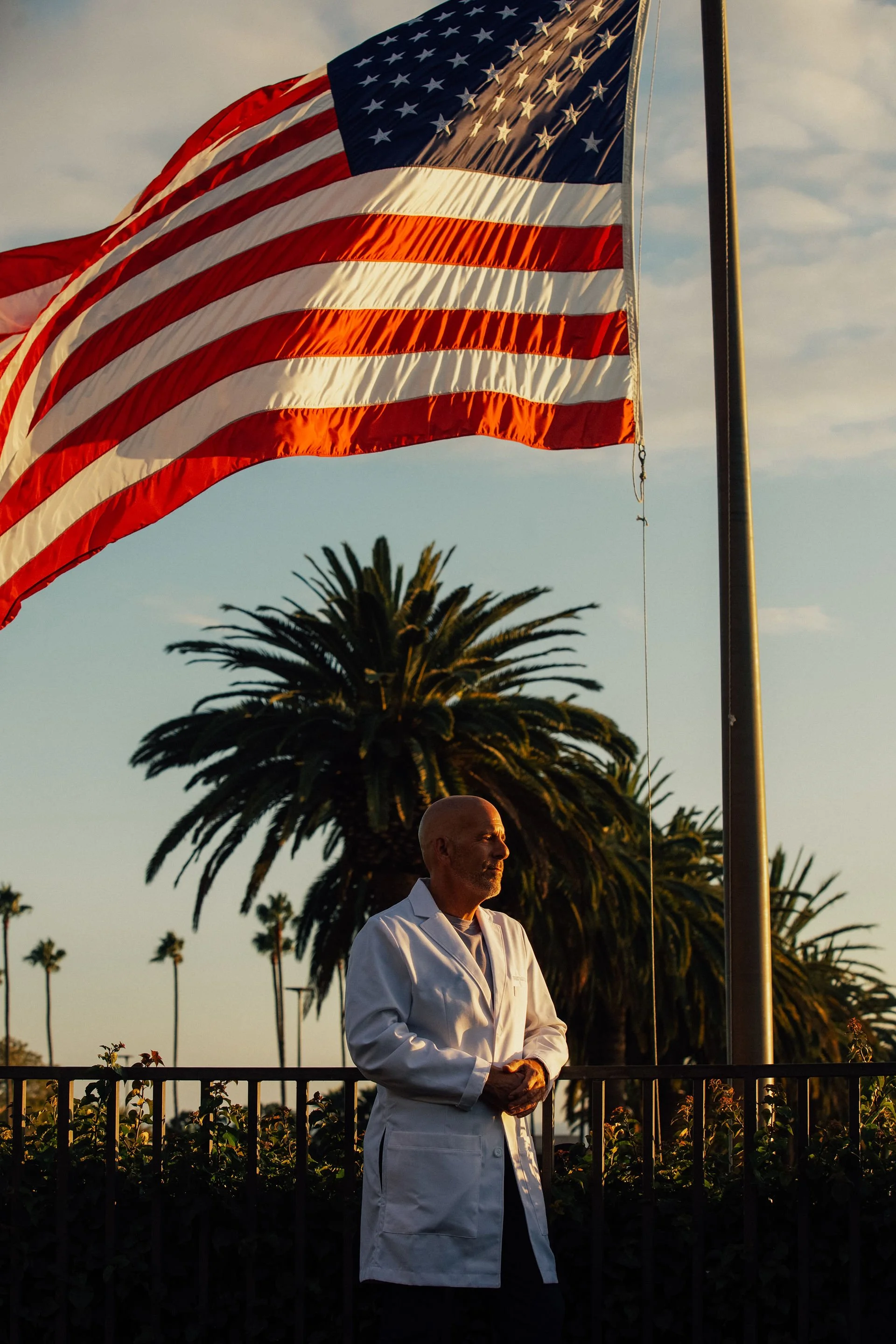 MEDICAL FREEDOM DOCTOR JEFF BARKE FRONTLINE AMERICA FLAG