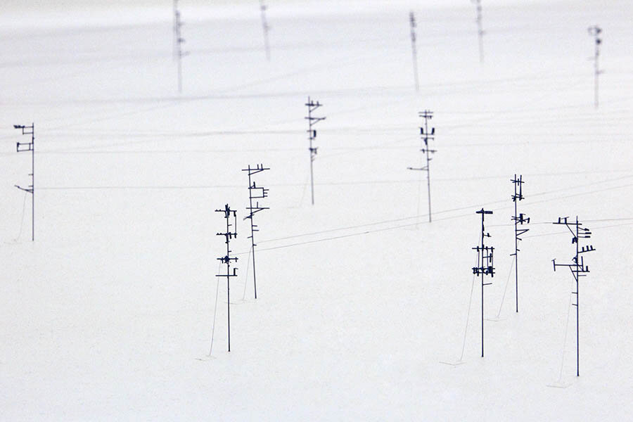 Takahiro Iwasaki, Out of Disorder, 2009.
Courtesy the artist and URANO Gallery, Tokyo.
Pencil lead, human hair, collected fluff, socks and thread.