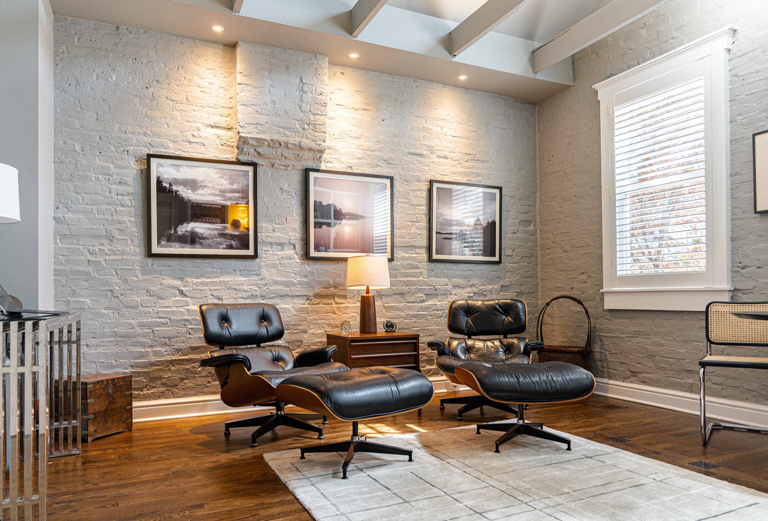 Family Room-1.JPG