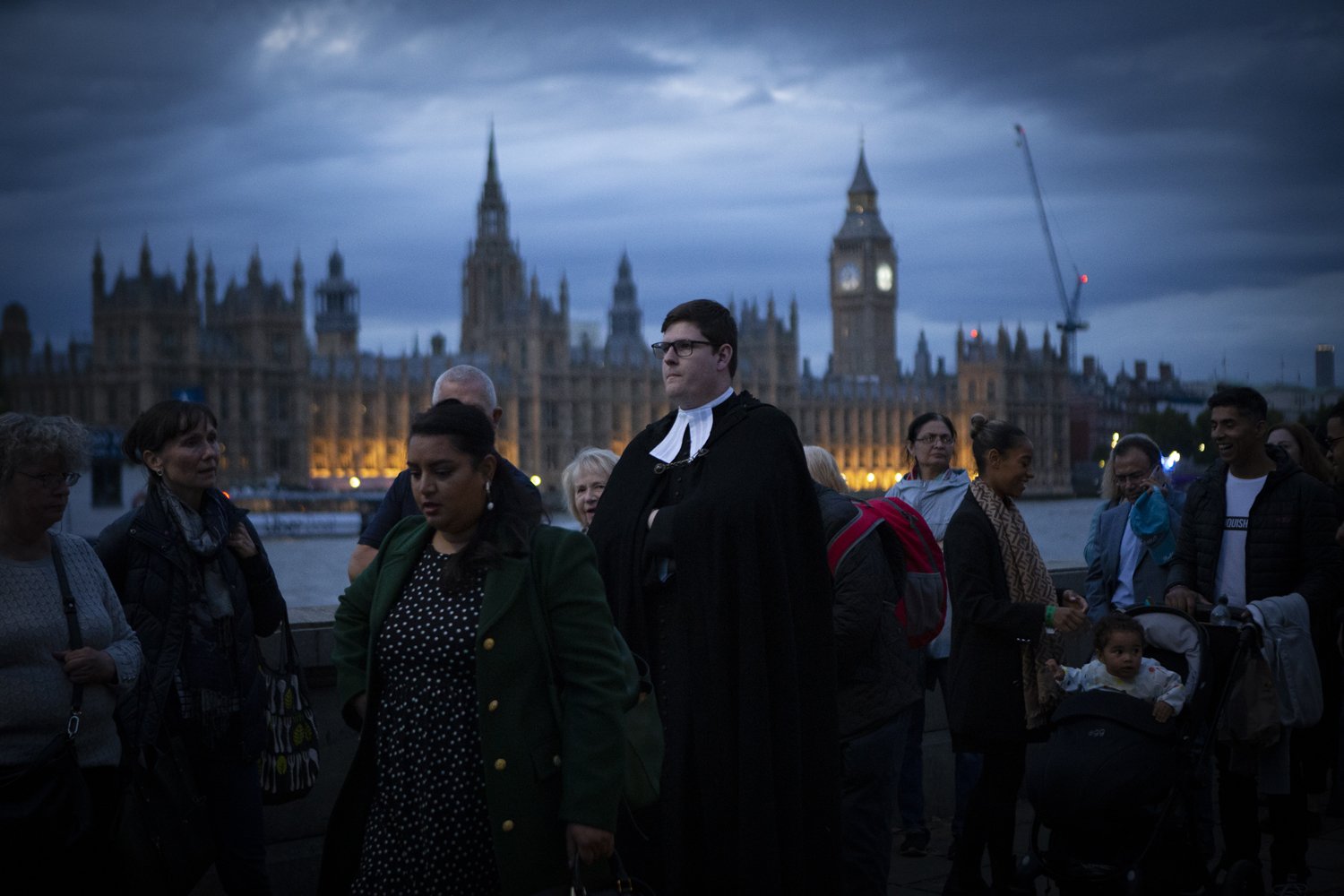 Rachel Adams_Queues_Millbank003.jpg