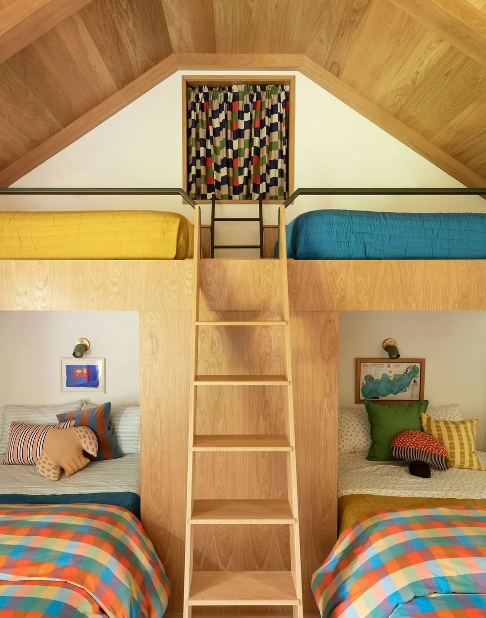 "This Happy Lakeside Hideaway Is a Slice of Summer Camp," ELLE DECOR