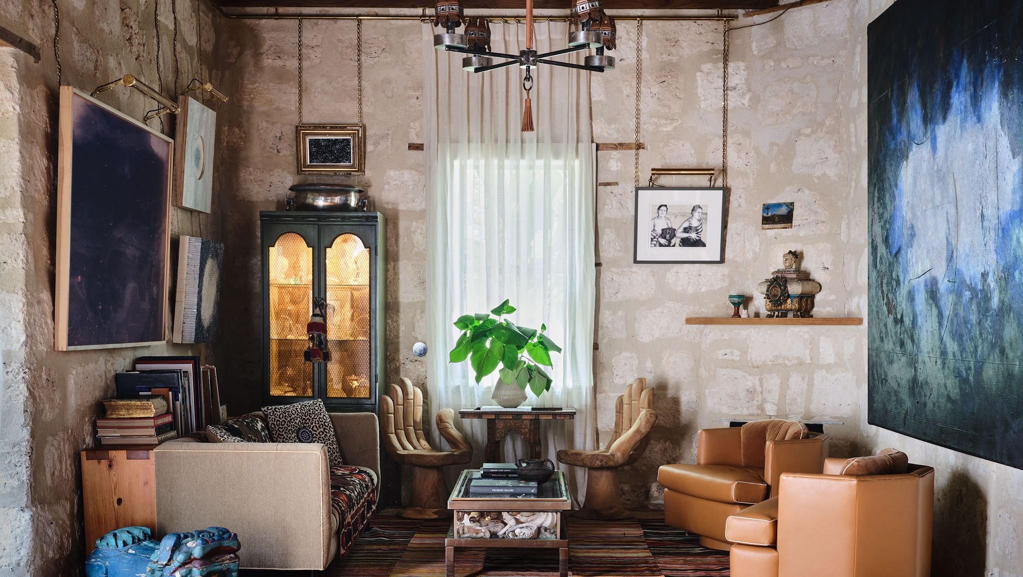 "This Texas House Puts History in the Front, Party in the Back," ELLE DECOR