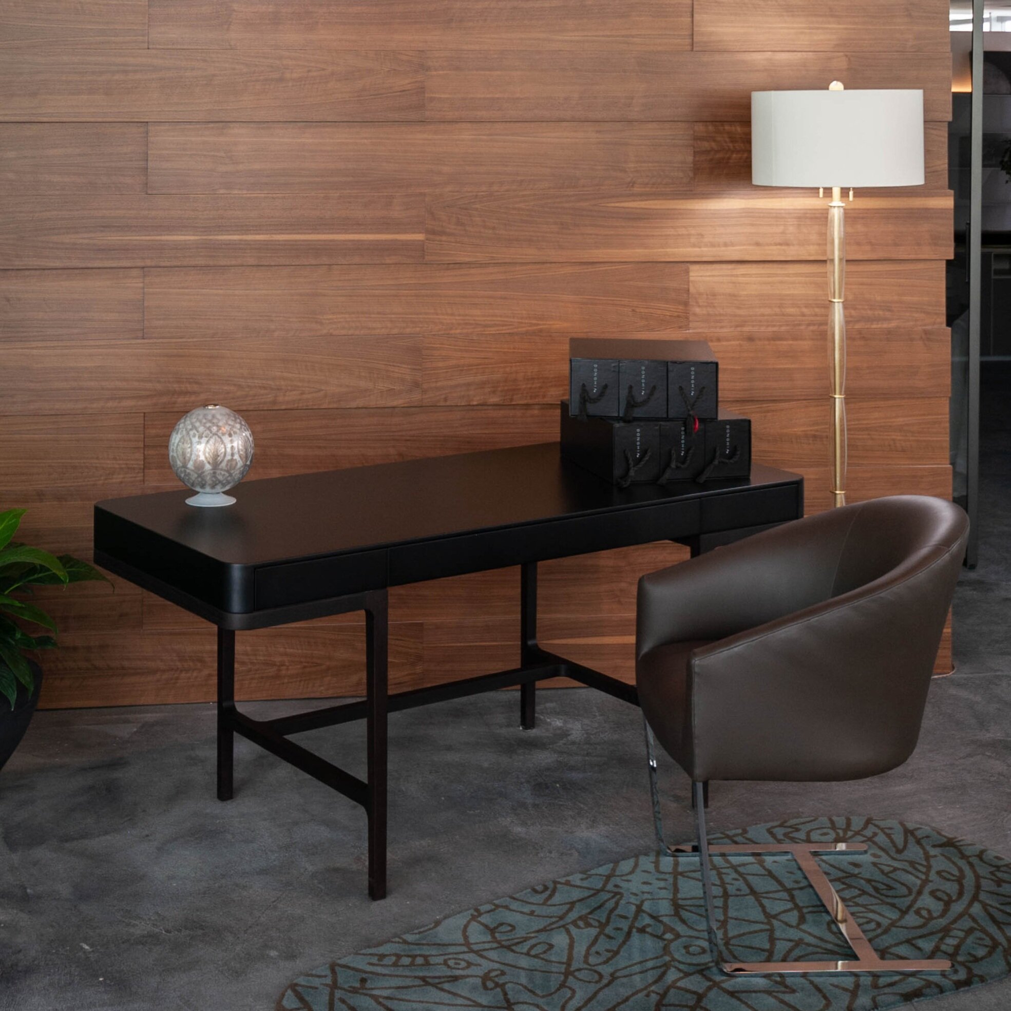 CANTILIVER_CHAIR_DONGHIA.jpg