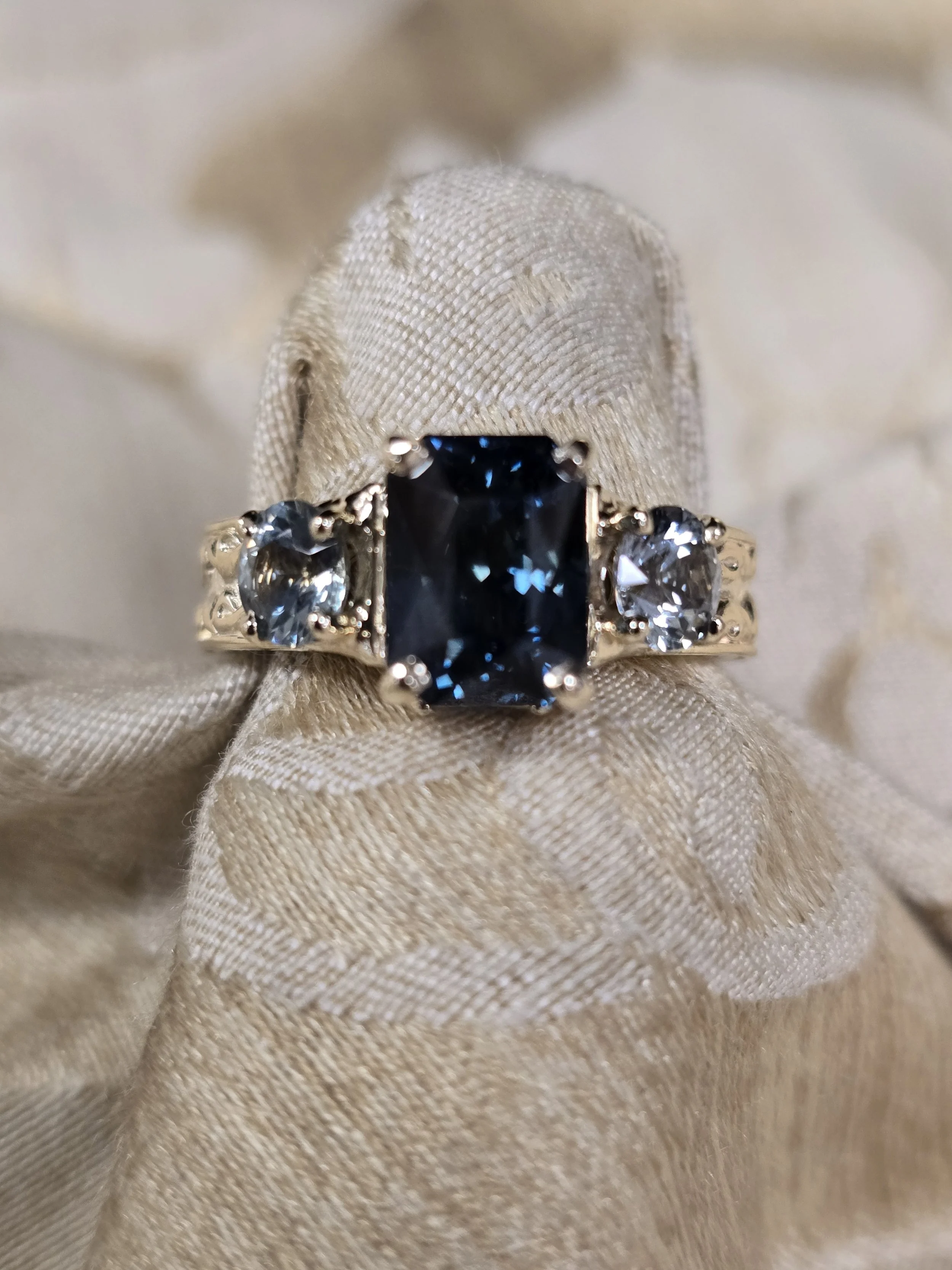 Montana Sapphire wedding set