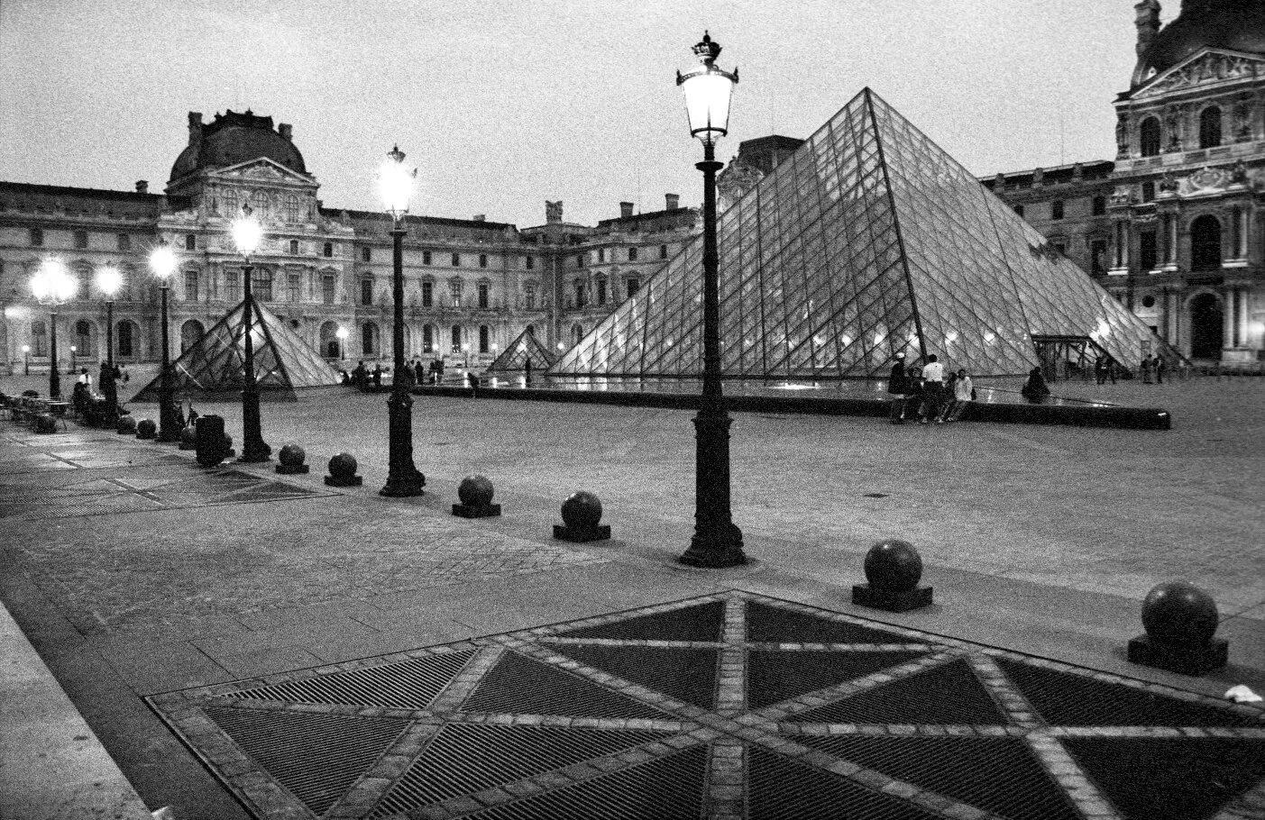 Paris Louvre copy 2.jpg