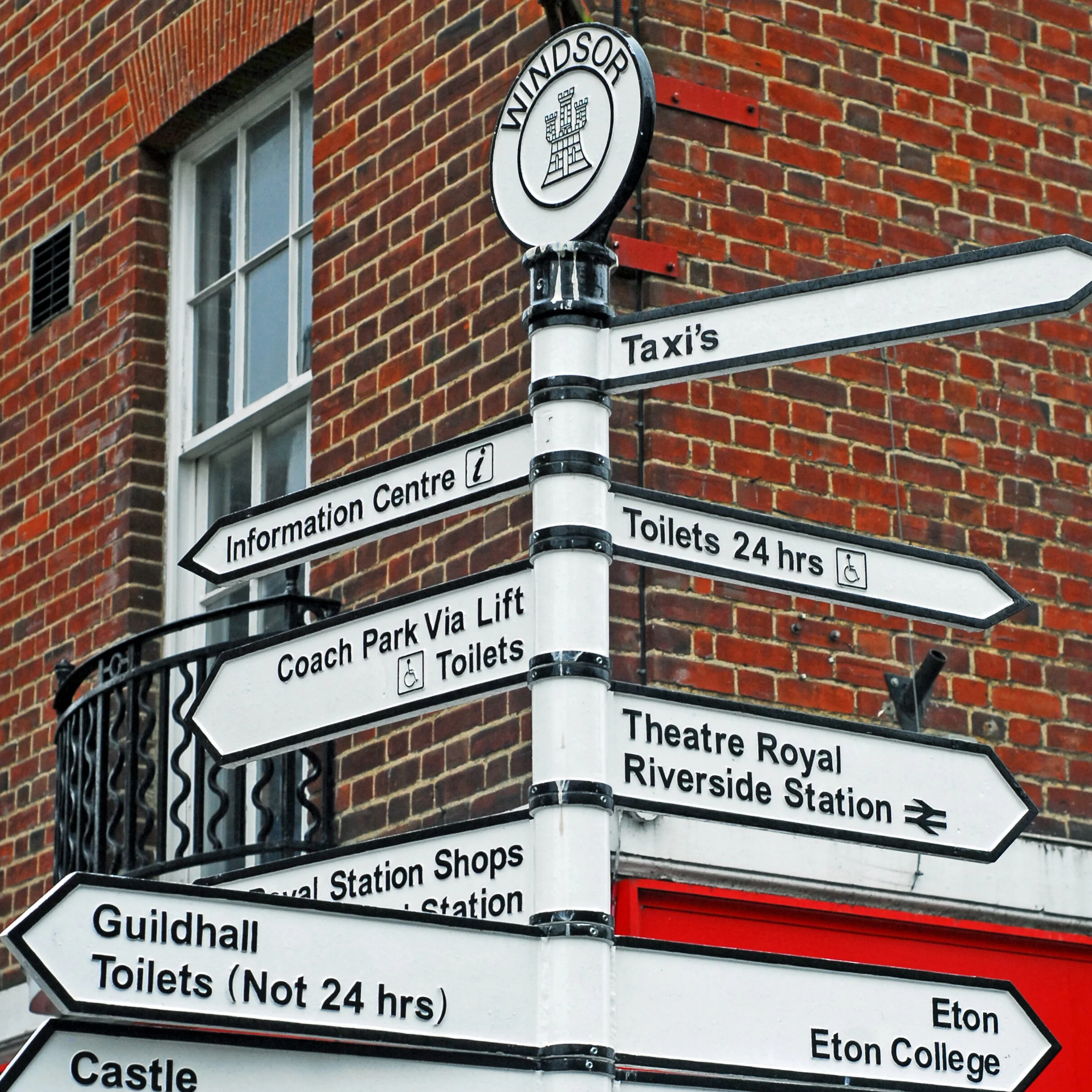 SQS Windsor Castle 1.jpg