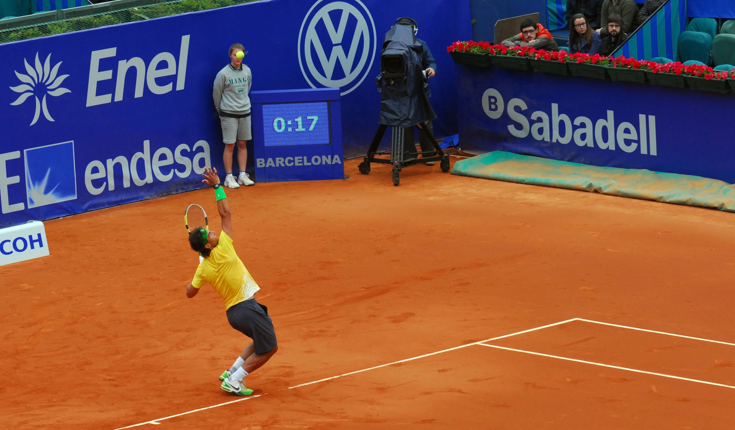 Nadal's serve 1.jpg