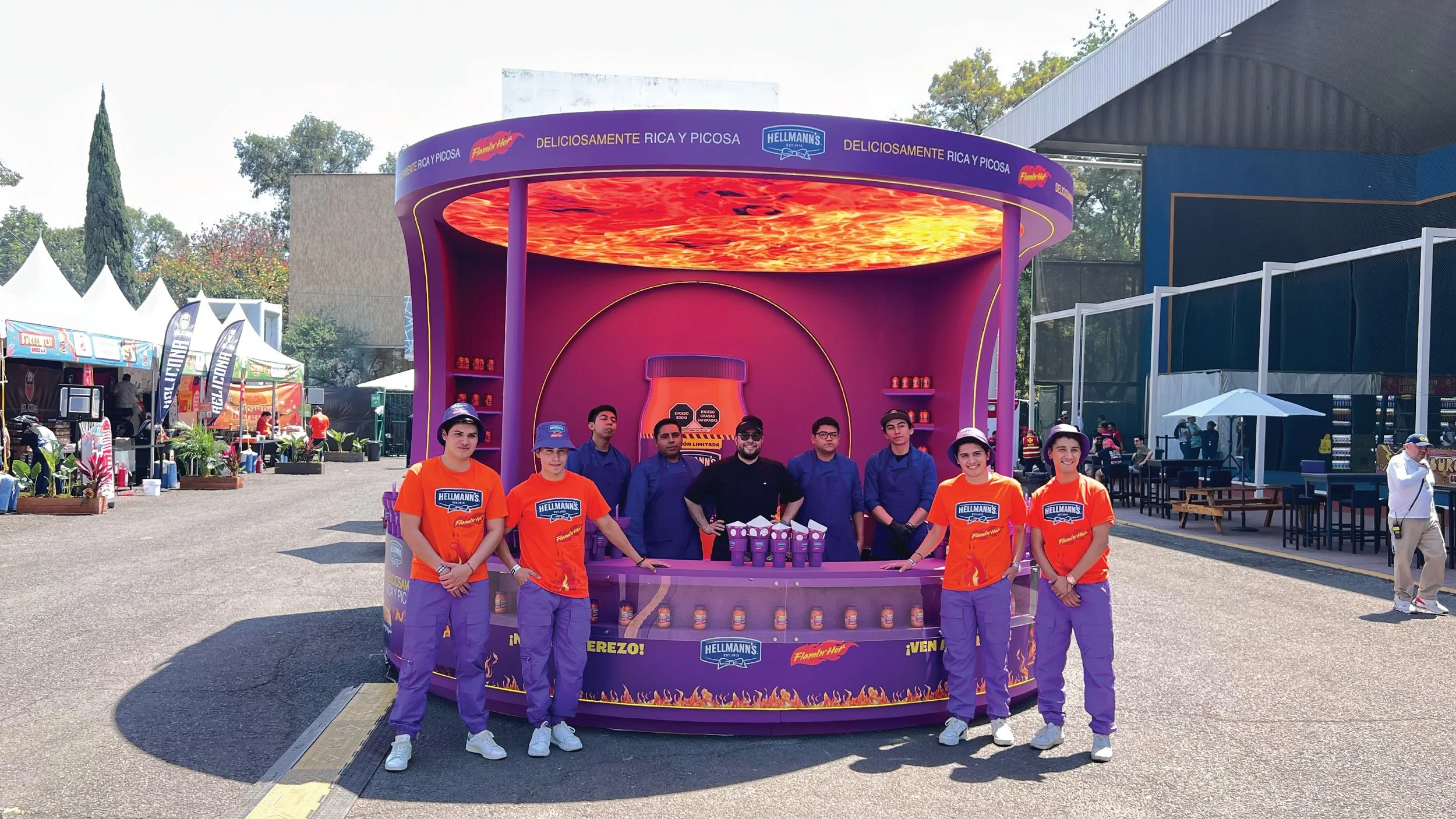 Portafolio_Hellmanns_FlaminHot-06.jpg