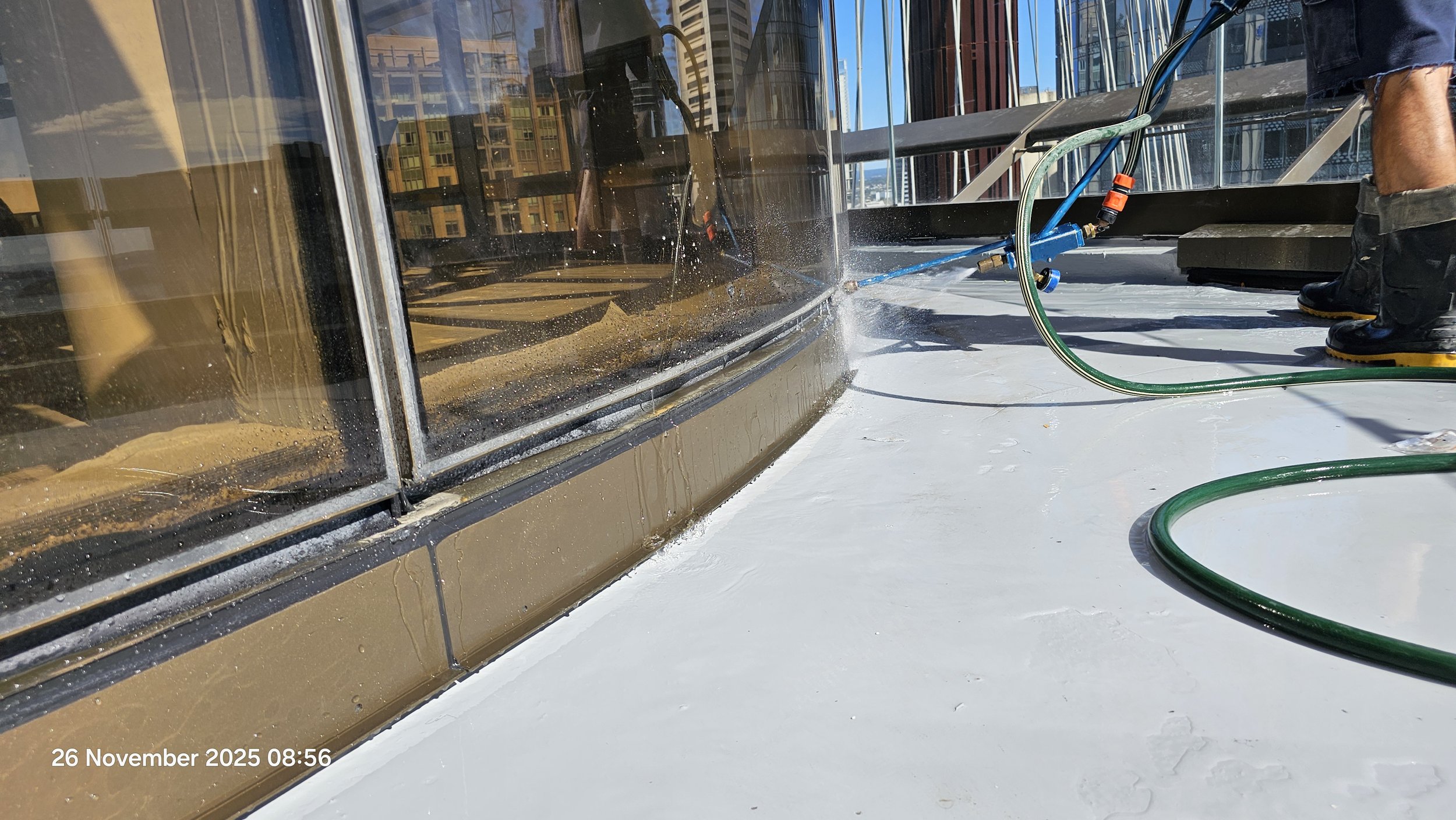 Window waterproof testing on site