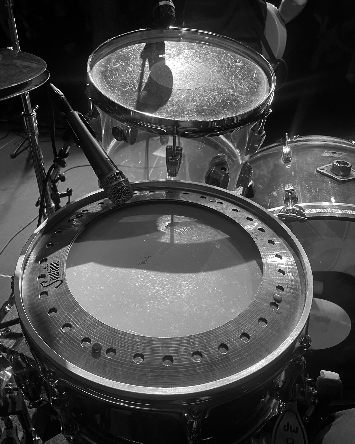 My new fav snare trick. Turn a head upside down and put it on the snare. Throw a 14&rdquo; @soultonecymbals ring in/on the upside down Sounds amazing. Super PHAT!!! Also lots of fun tricks you can do with the ring. Can&rsquo;t wait to record with it.