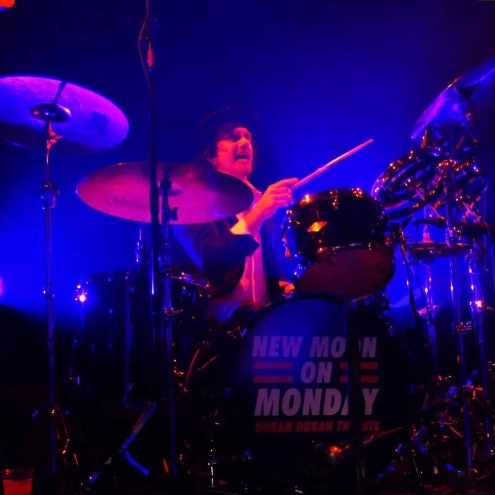 Thank you for the great pic @bbamok 
Love gettin&rsquo; to this piano black @officialtamadrums starclassic kit along with the @beierdrums snare(5 x 14), my @soultonecymbals and of course my roto toms.
@guildtheatre was AWESOME! @newmoondurantribute 
